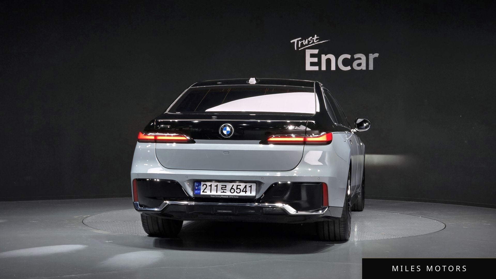 BMW 7 Series (G70) 2025 — миниатюра 4
