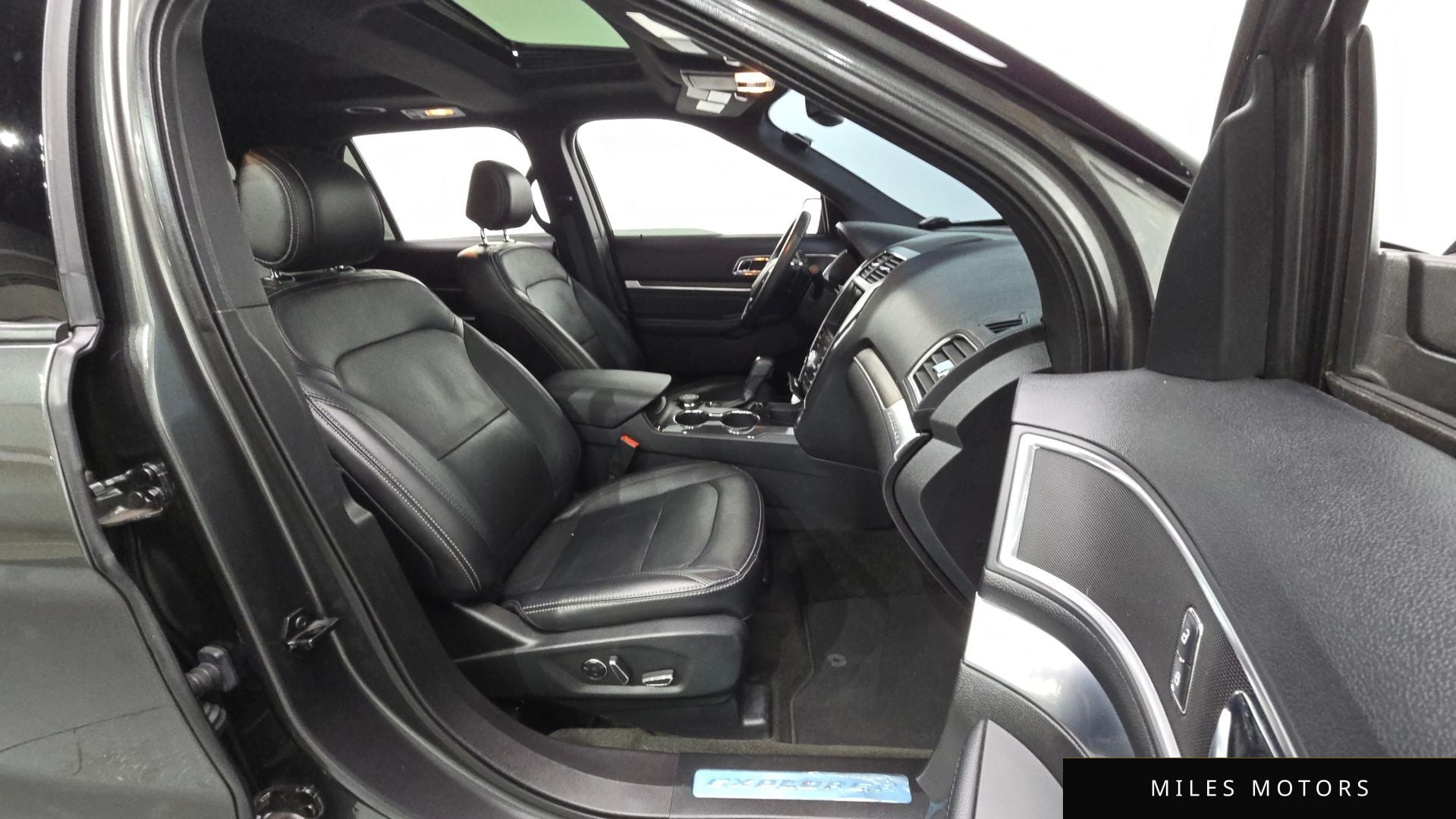 Ford Explorer 2017 — миниатюра 11