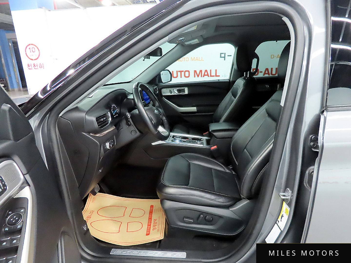 Ford Explorer 2021 — миниатюра 6