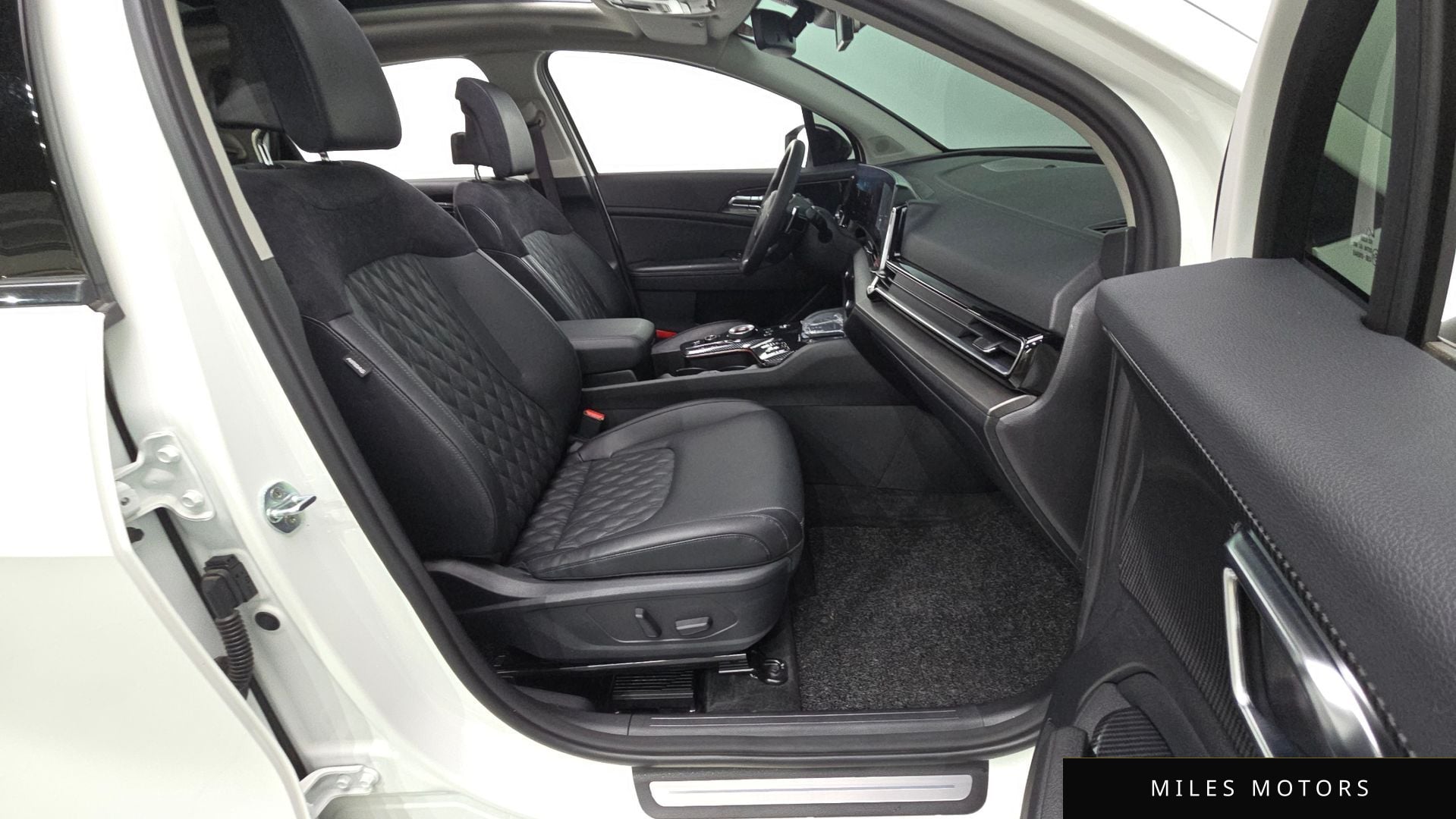 Kia Sportage 2022 — миниатюра 11