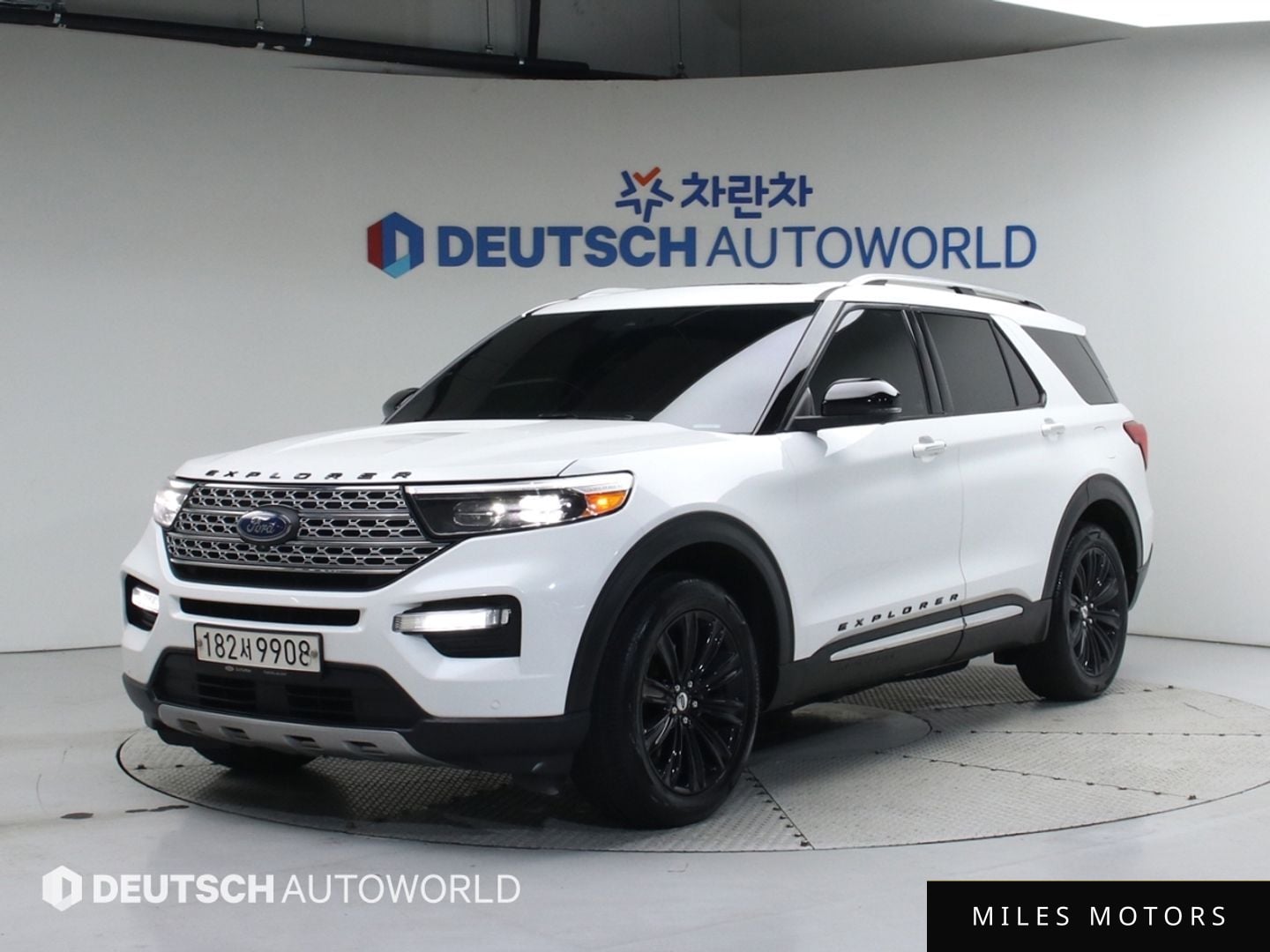 Ford Explorer 2020 — миниатюра 2