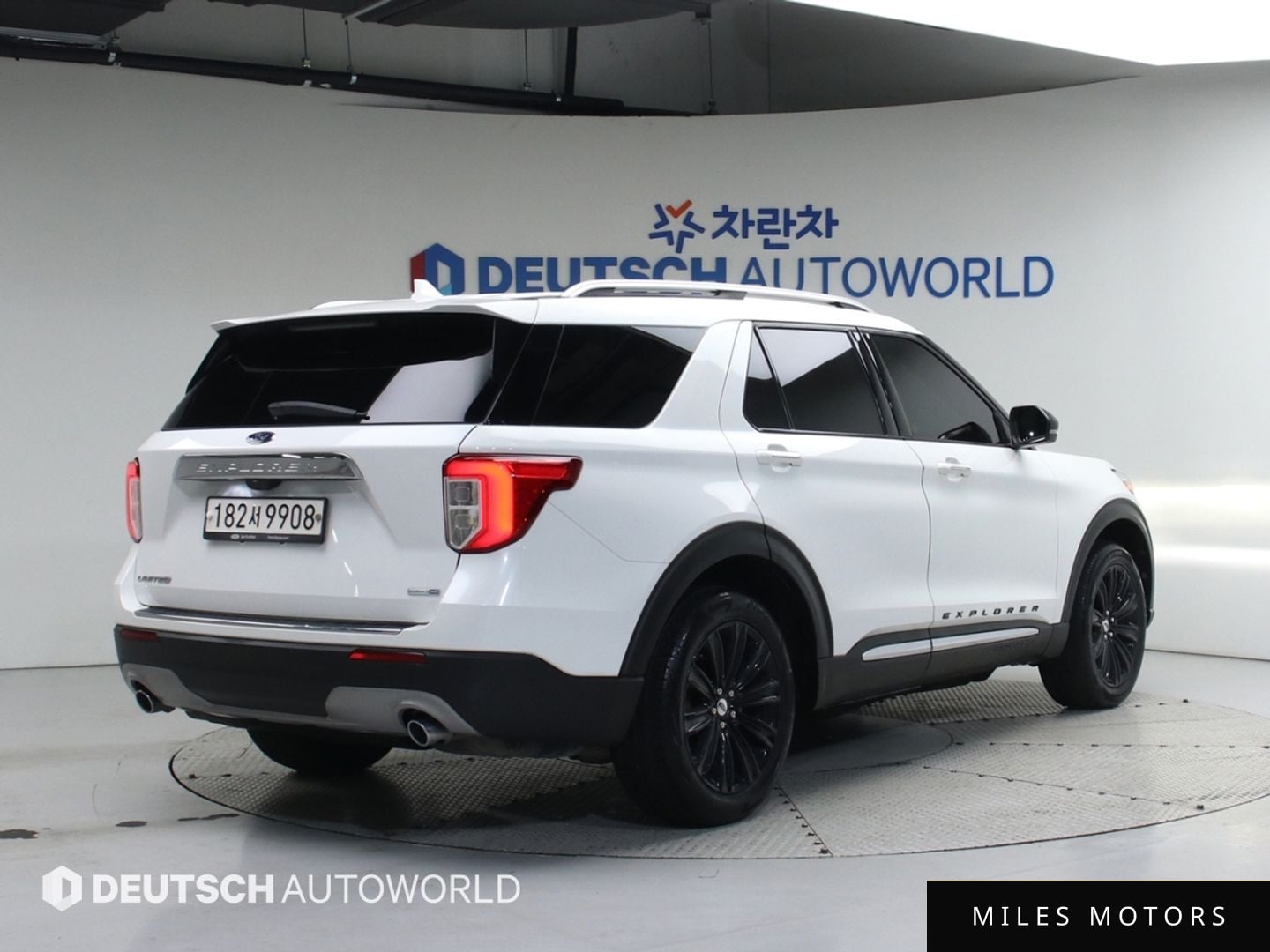 Ford Explorer 2020 — миниатюра 3