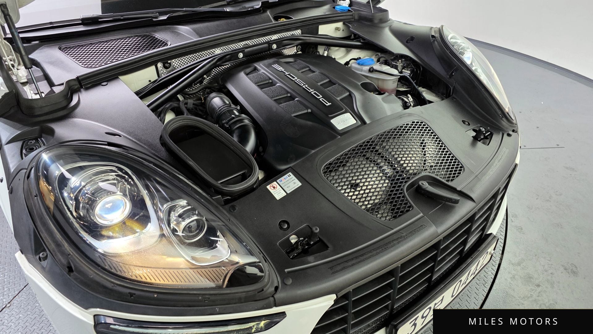Porsche Macan 2017 — миниатюра 6