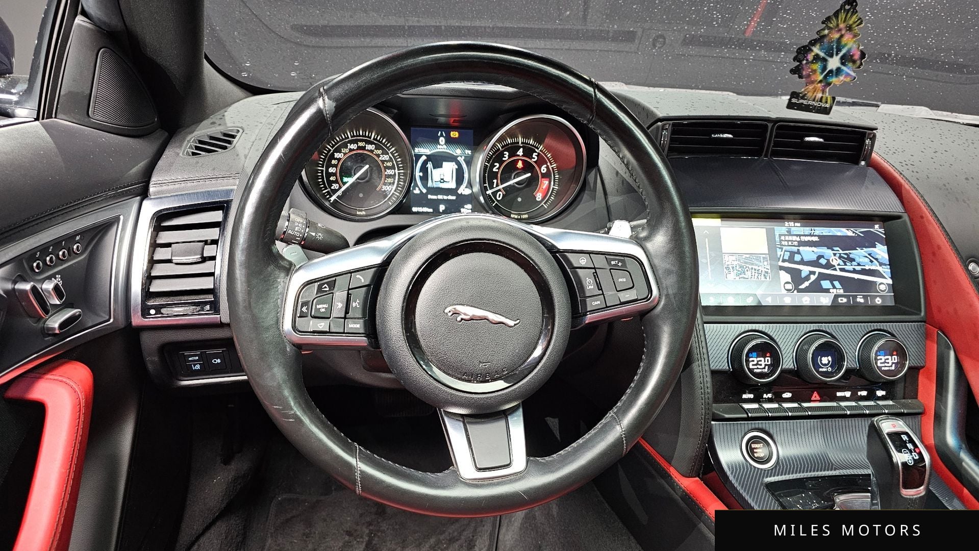 Jaguar F-TYPE 2019 — миниатюра 12