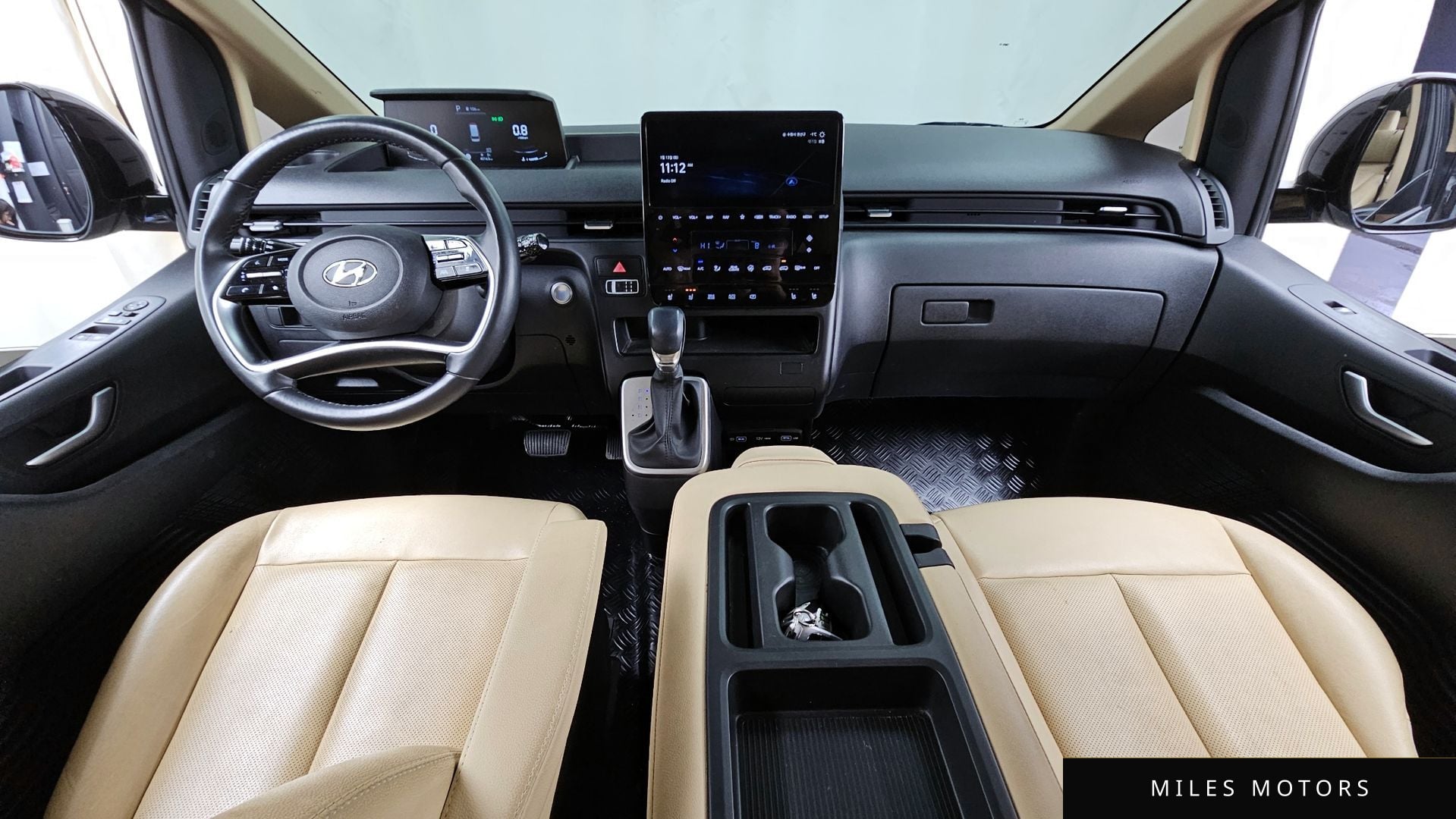 Hyundai Staria 2023 — миниатюра 7