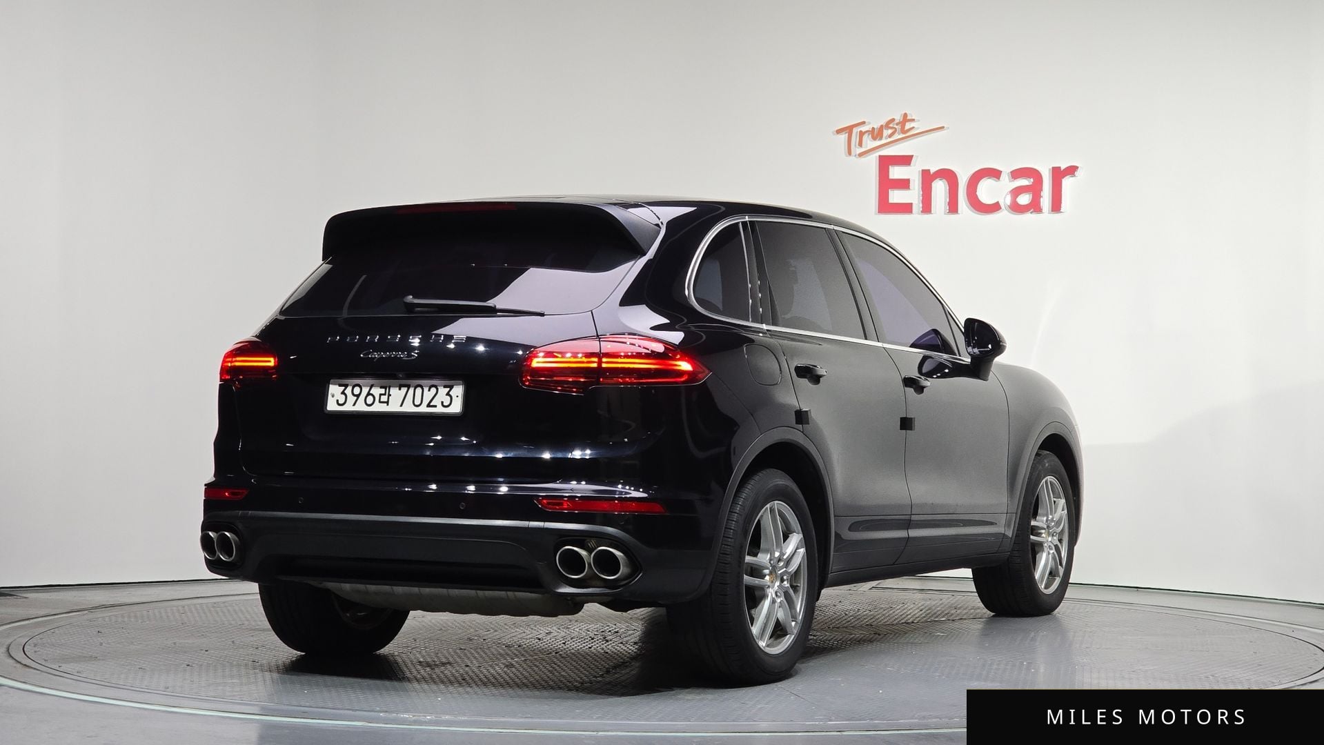 Porsche Cayenne 2015 — миниатюра 2