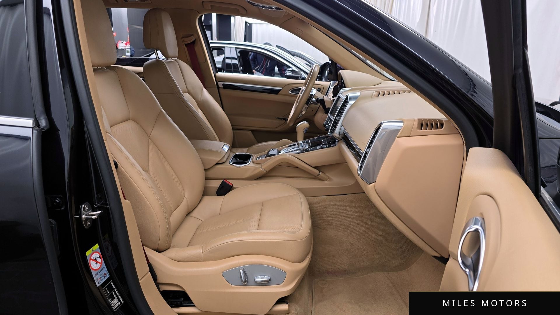Porsche Cayenne 2015 — миниатюра 10