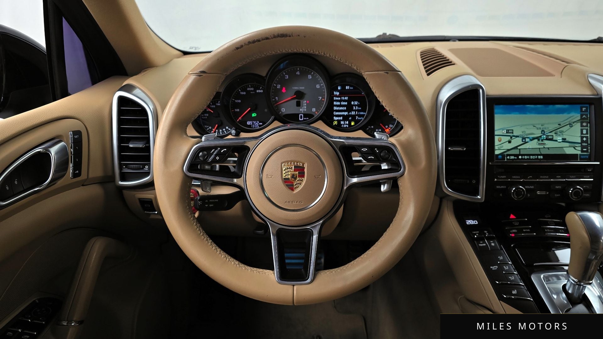 Porsche Cayenne 2015 — миниатюра 12