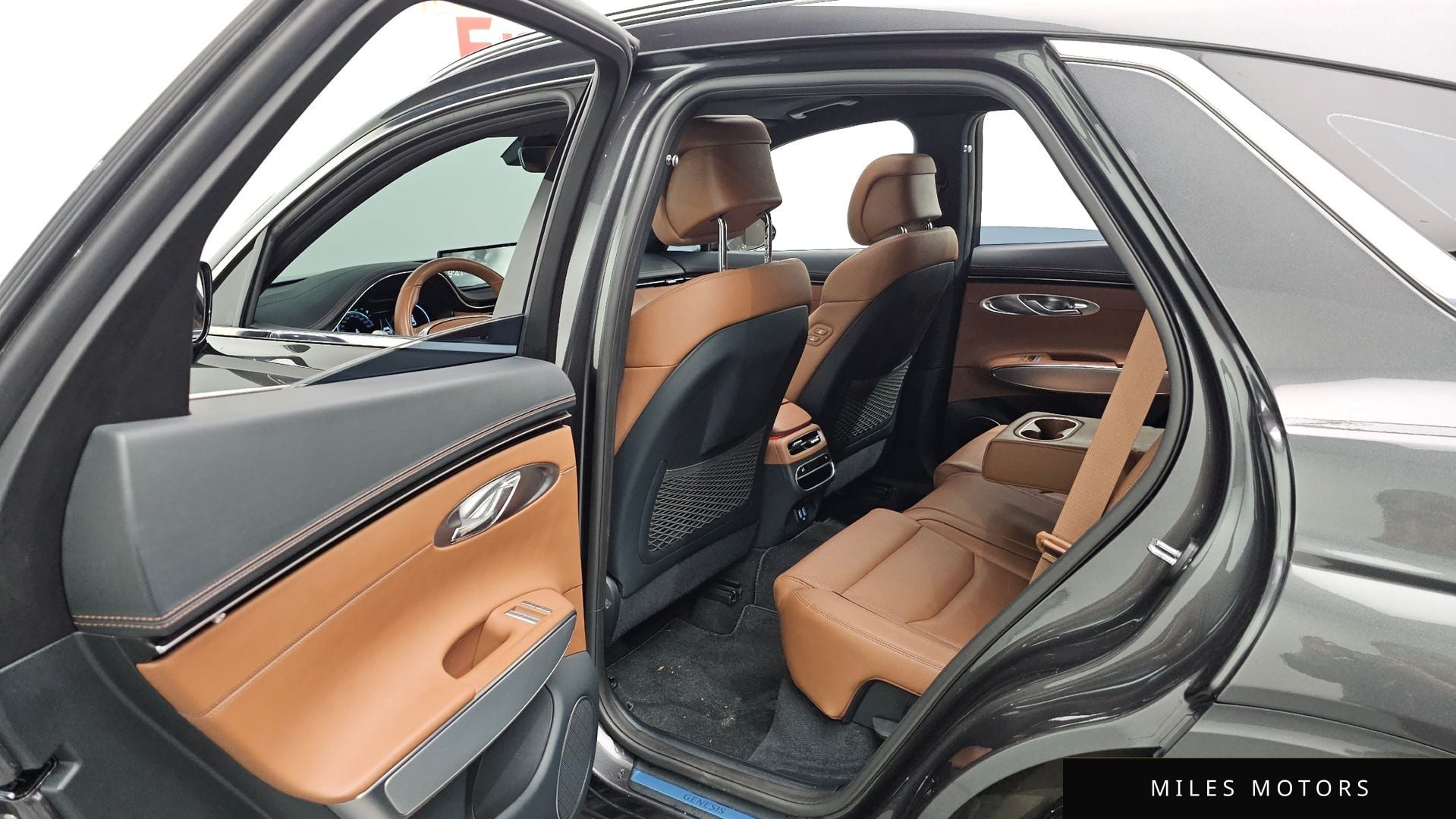 Genesis GV70 2022 — миниатюра 12