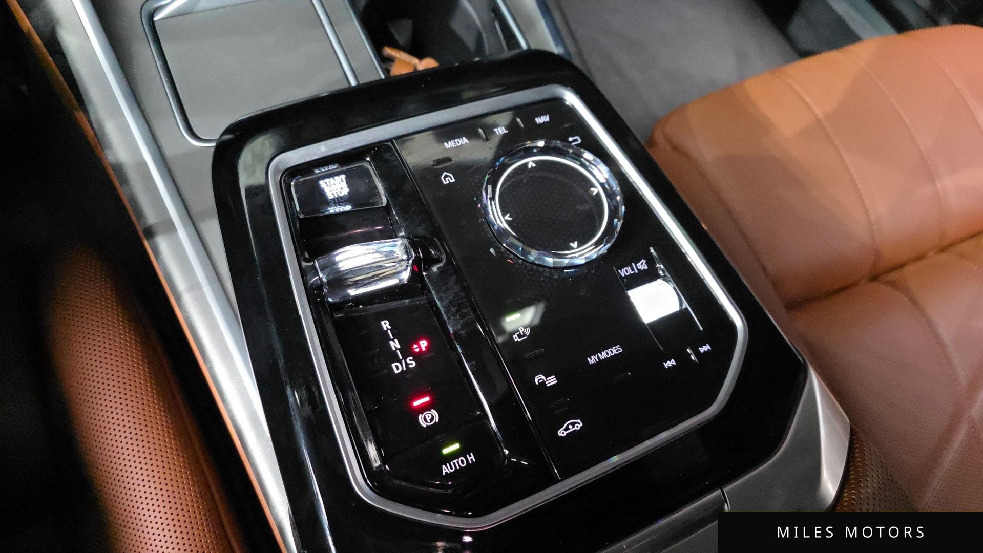 BMW 7 Series (G70) 2023 — миниатюра 8
