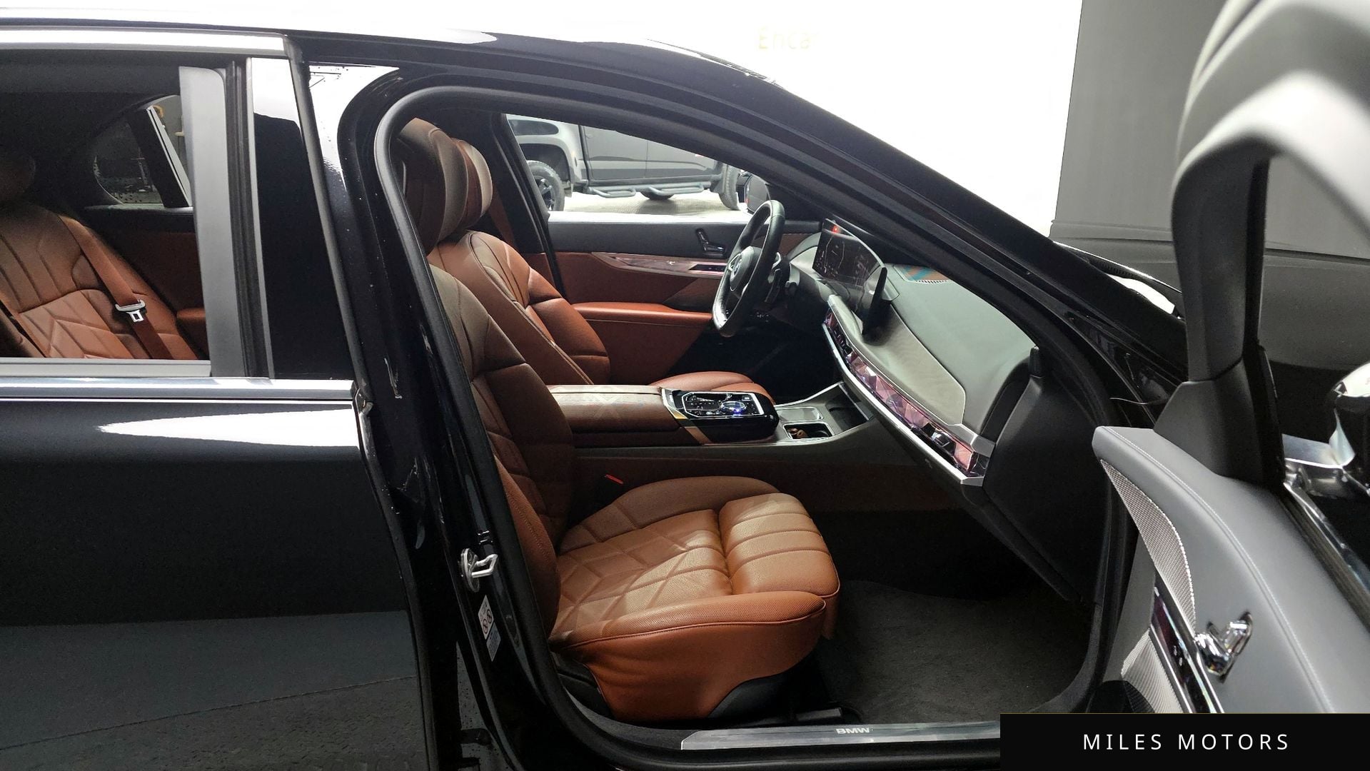 BMW 7 Series (G70) 2023 — миниатюра 10