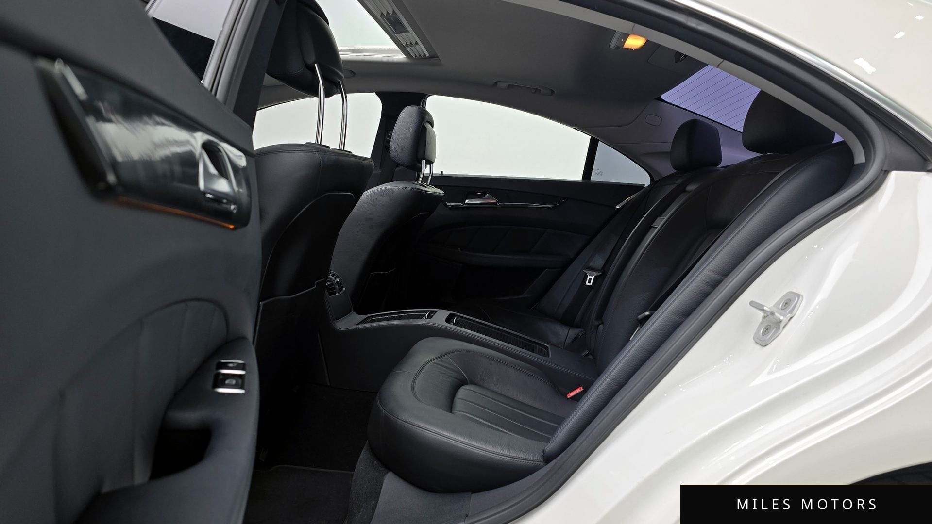 Mercedes-Benz CLS-클래스 W218 2016 — миниатюра 13