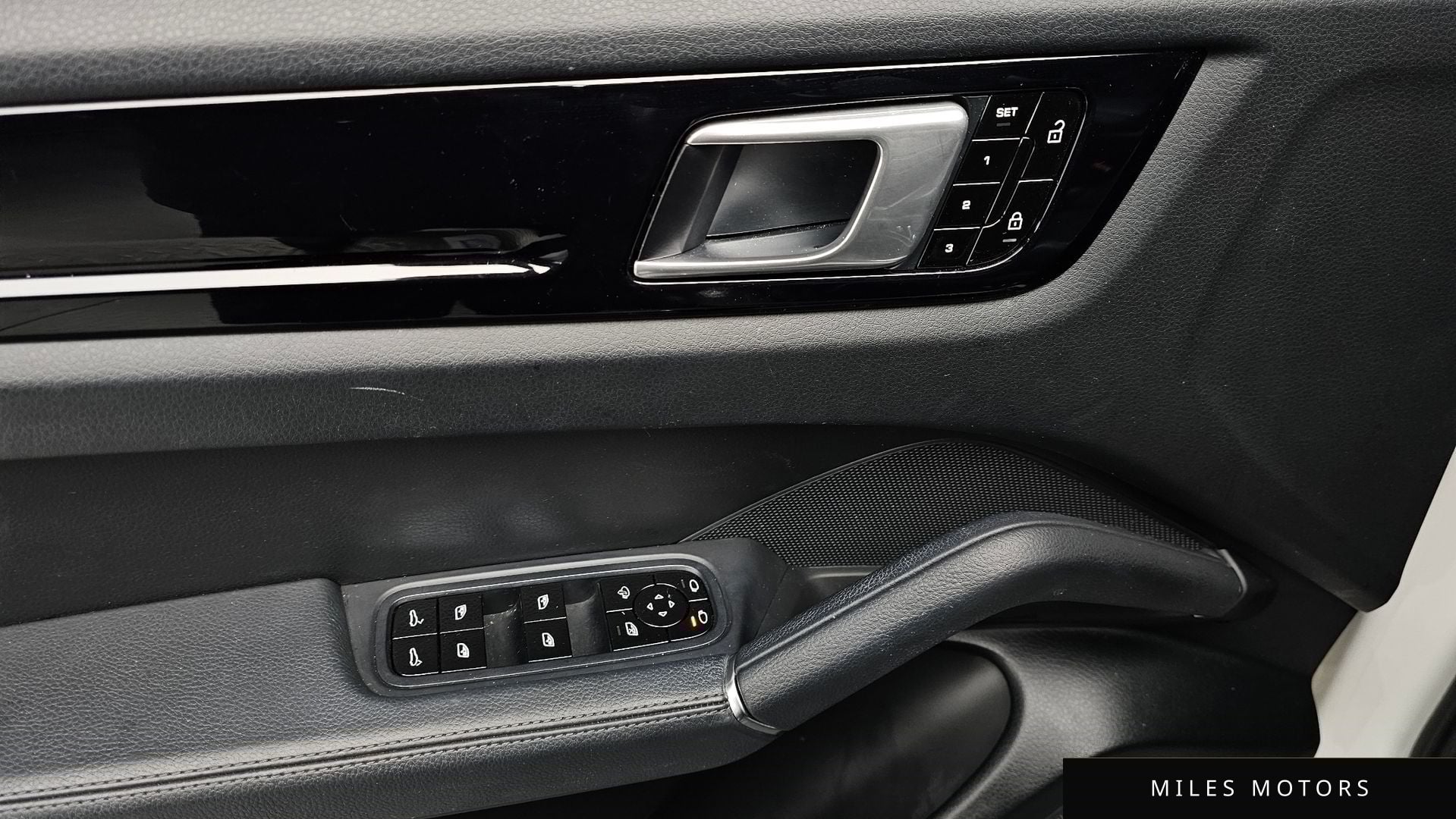 Porsche 카이엔 (PO536) 2021 — миниатюра 16