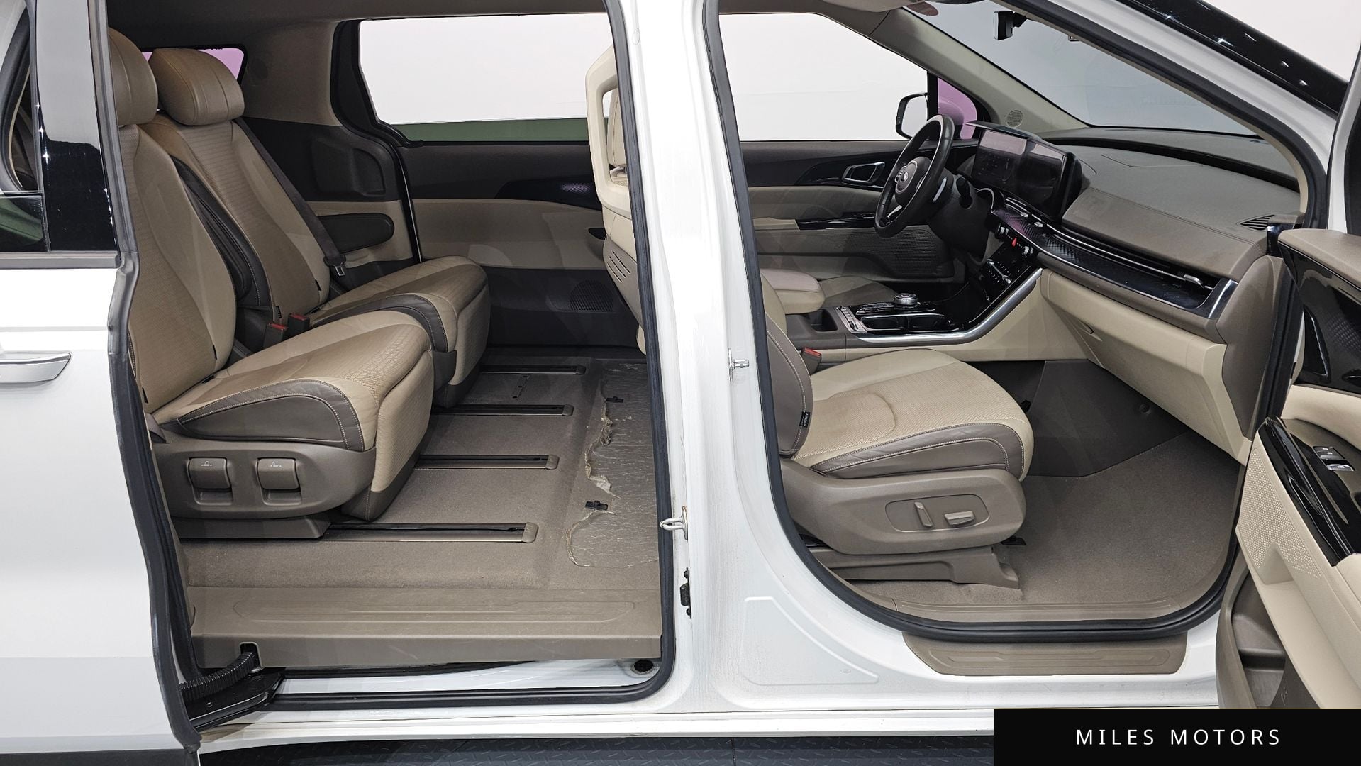 Kia Carnival 2021 — миниатюра 10