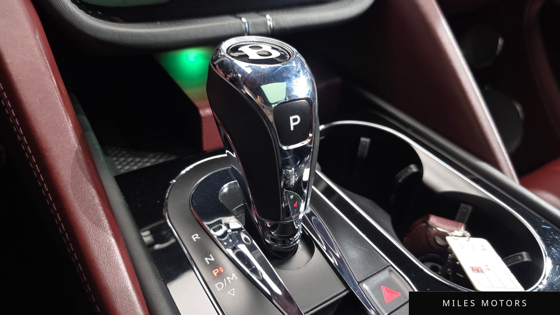 Bentley Bentayga 2022 — миниатюра 8