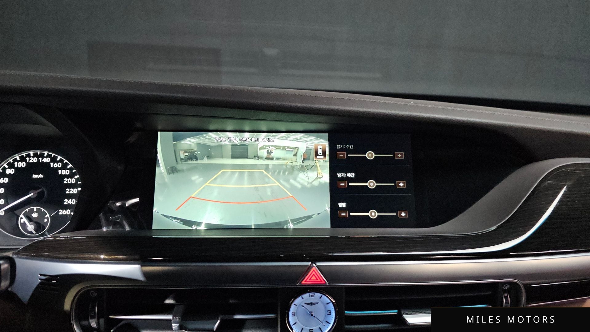 Genesis G90 2021 — миниатюра 15