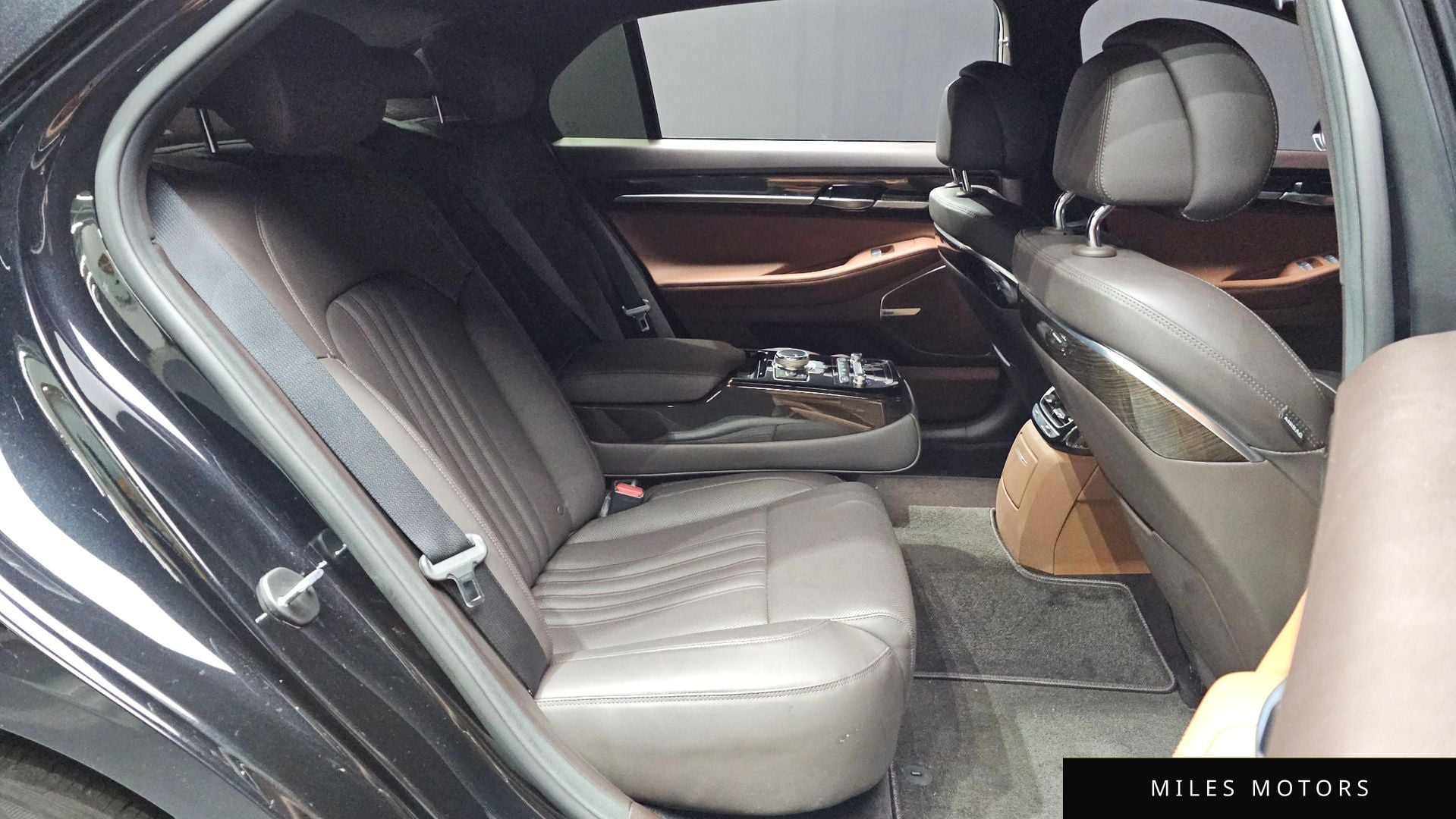 Genesis G90 2021 — миниатюра 19