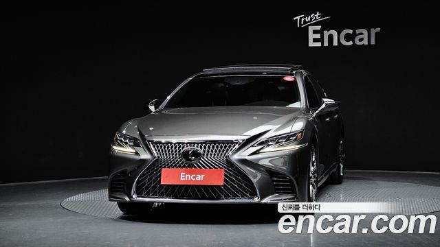 Лексус LS500 2018 — миниатюра 3
