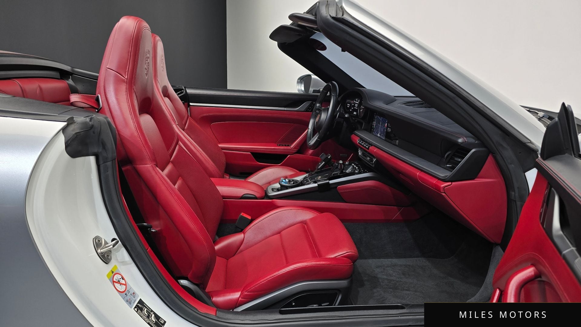 Porsche 911 (992) 2020 — миниатюра 11