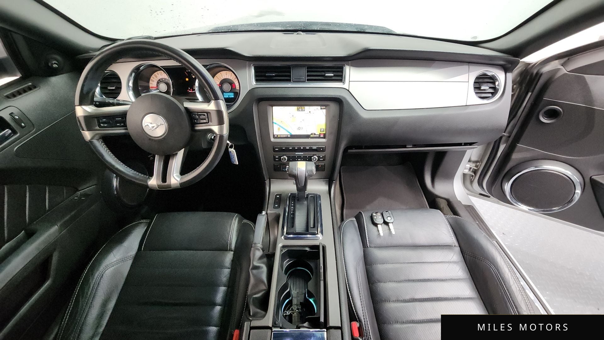 Ford Mustang 2011 — миниатюра 7