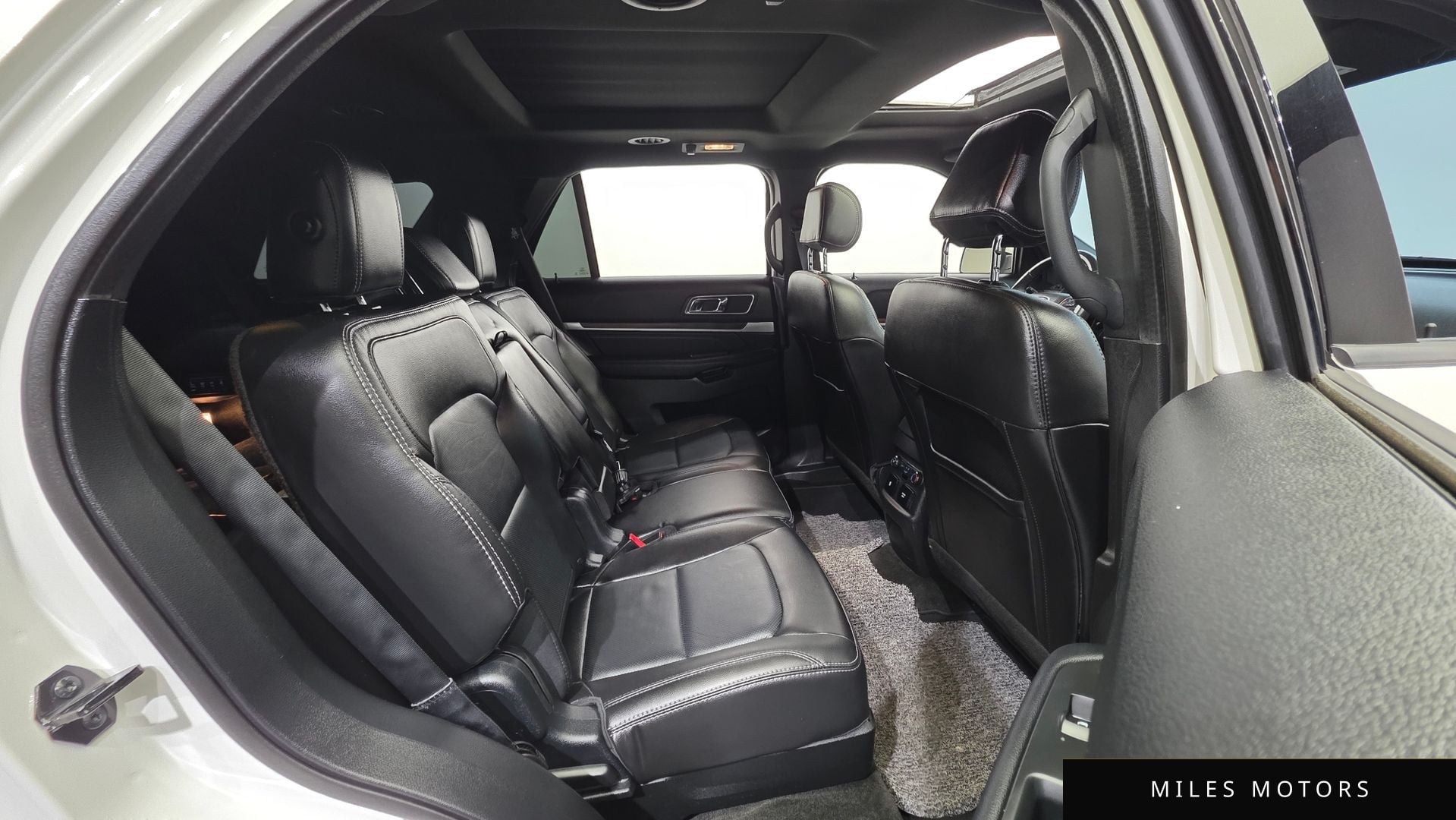 Ford Explorer 2017 — миниатюра 19
