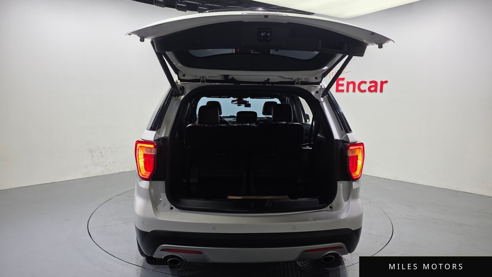 Ford Explorer 2017 — миниатюра 20