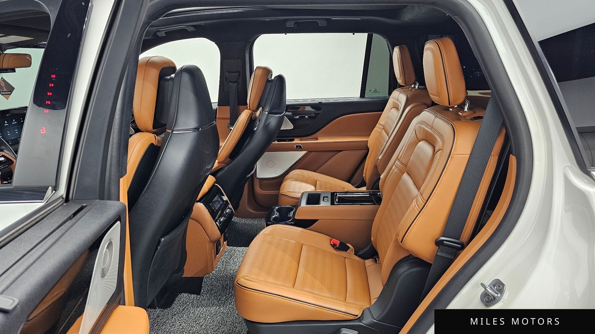 Lincoln Aviator 2022 — миниатюра 12