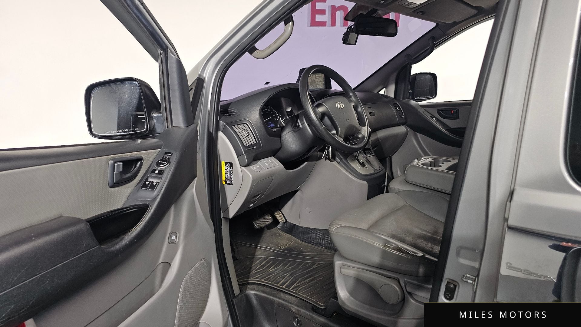 Hyundai Starex 2016 — миниатюра 10