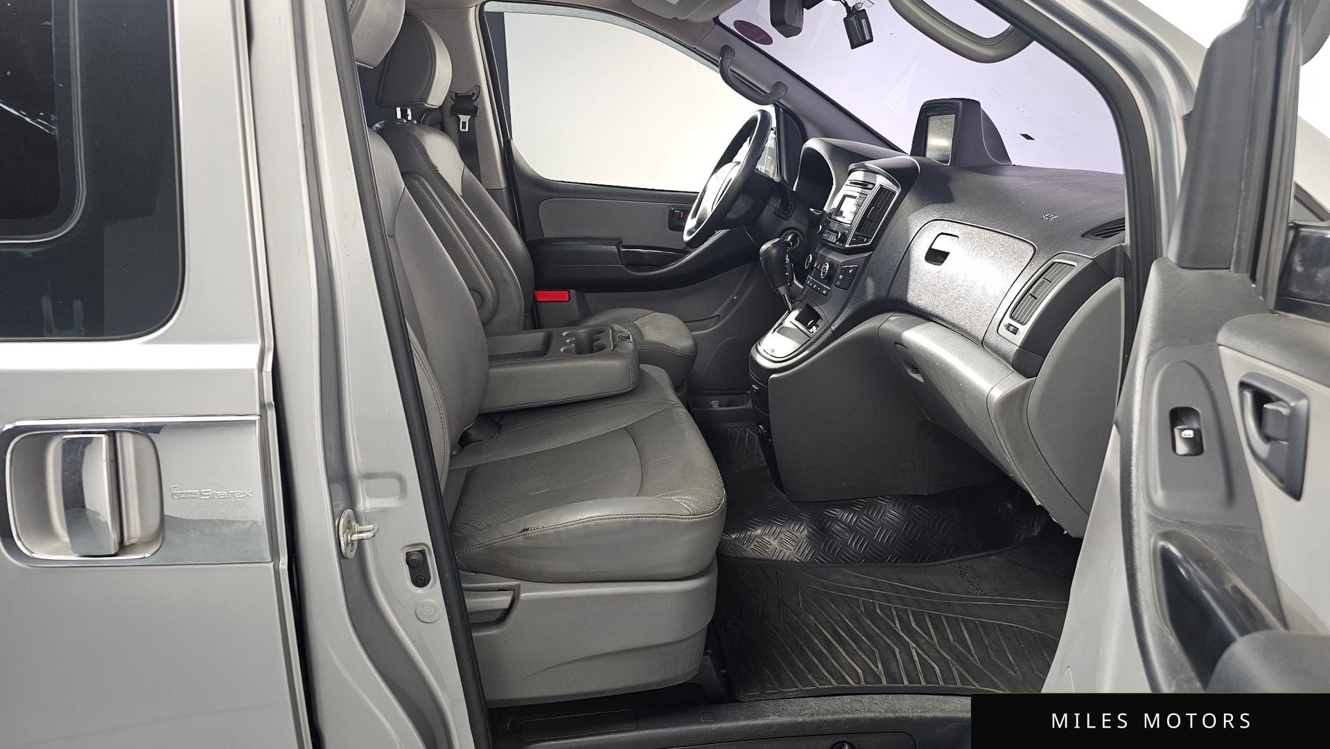 Hyundai Starex 2016 — миниатюра 11
