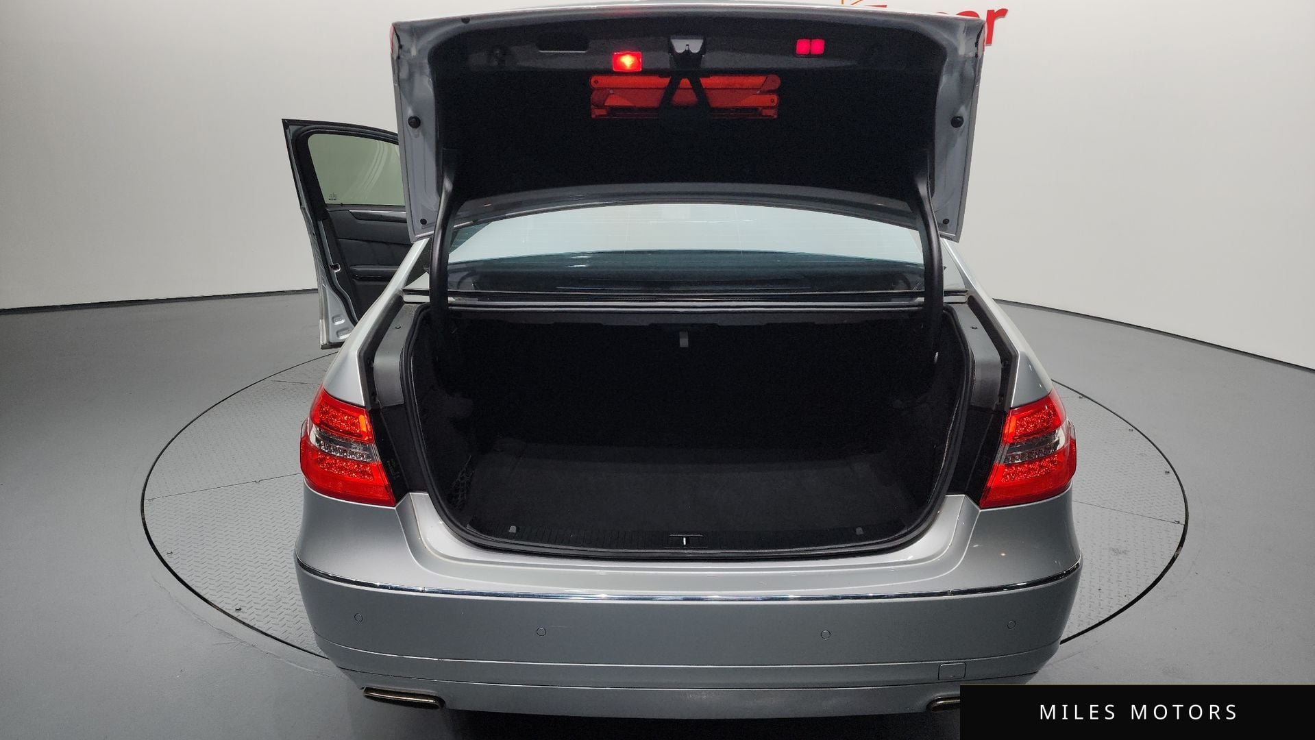 Mercedes-Benz E-Class W212 2013 — миниатюра 20