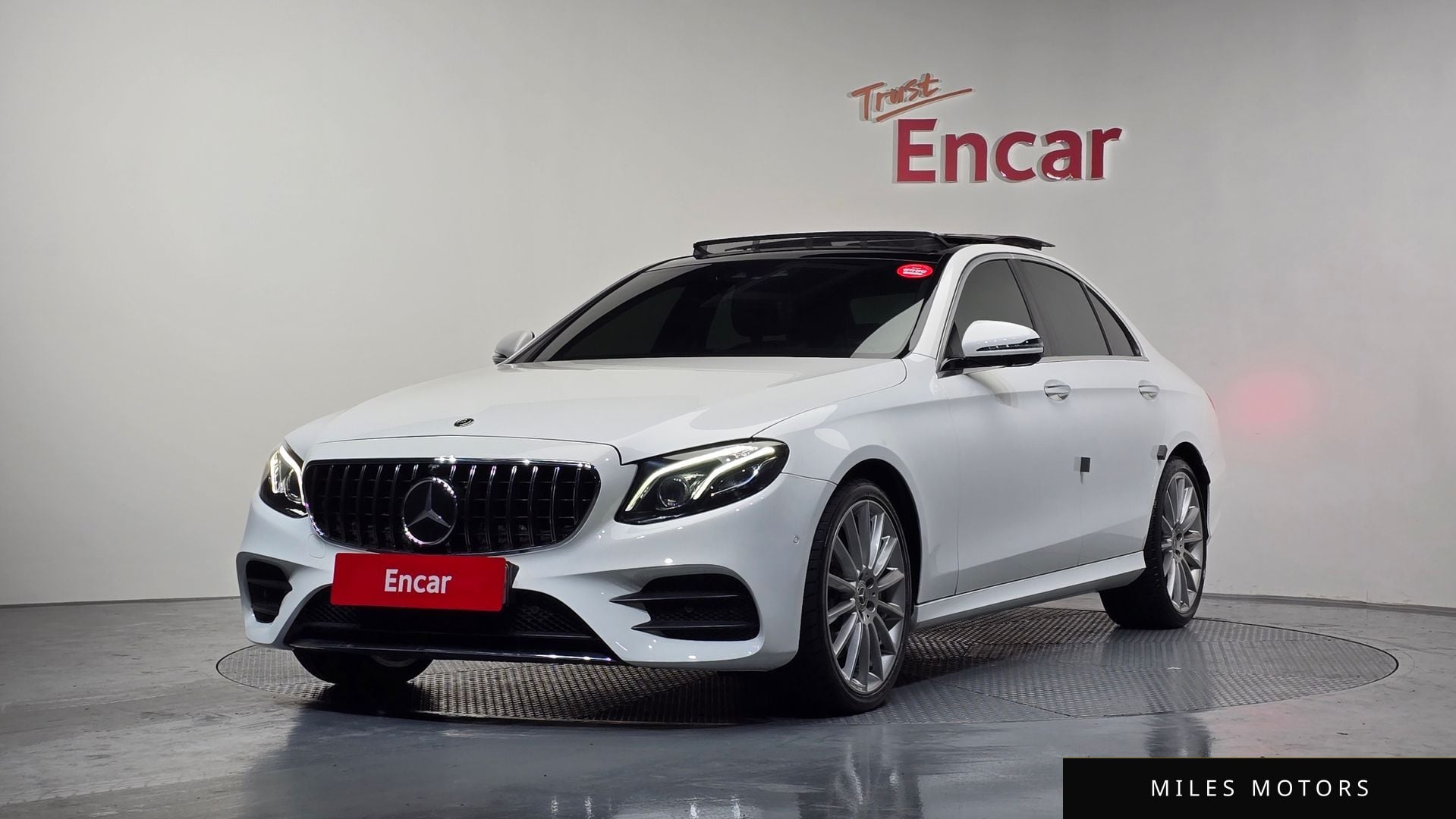 Mercedes-Benz E-Class W213 2019 — фото 1 из 12