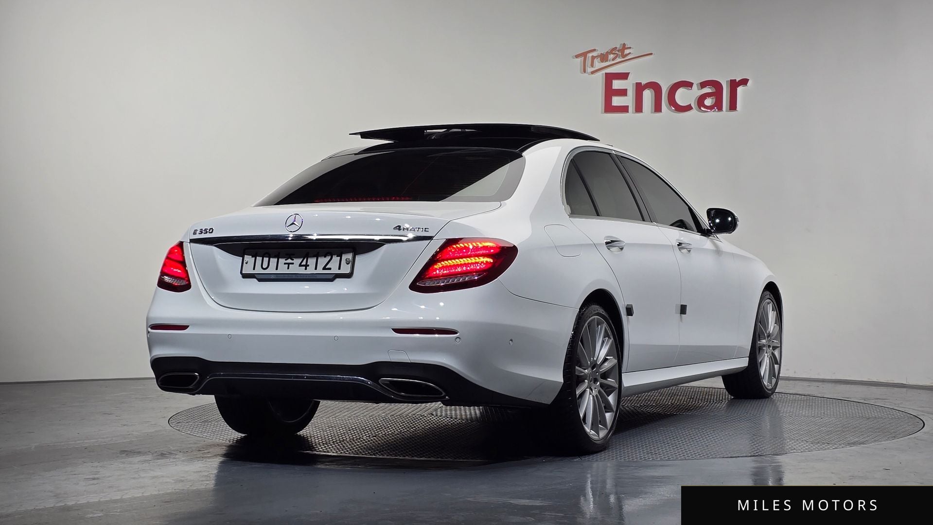 Mercedes-Benz E-Class W213 2019 — миниатюра 2