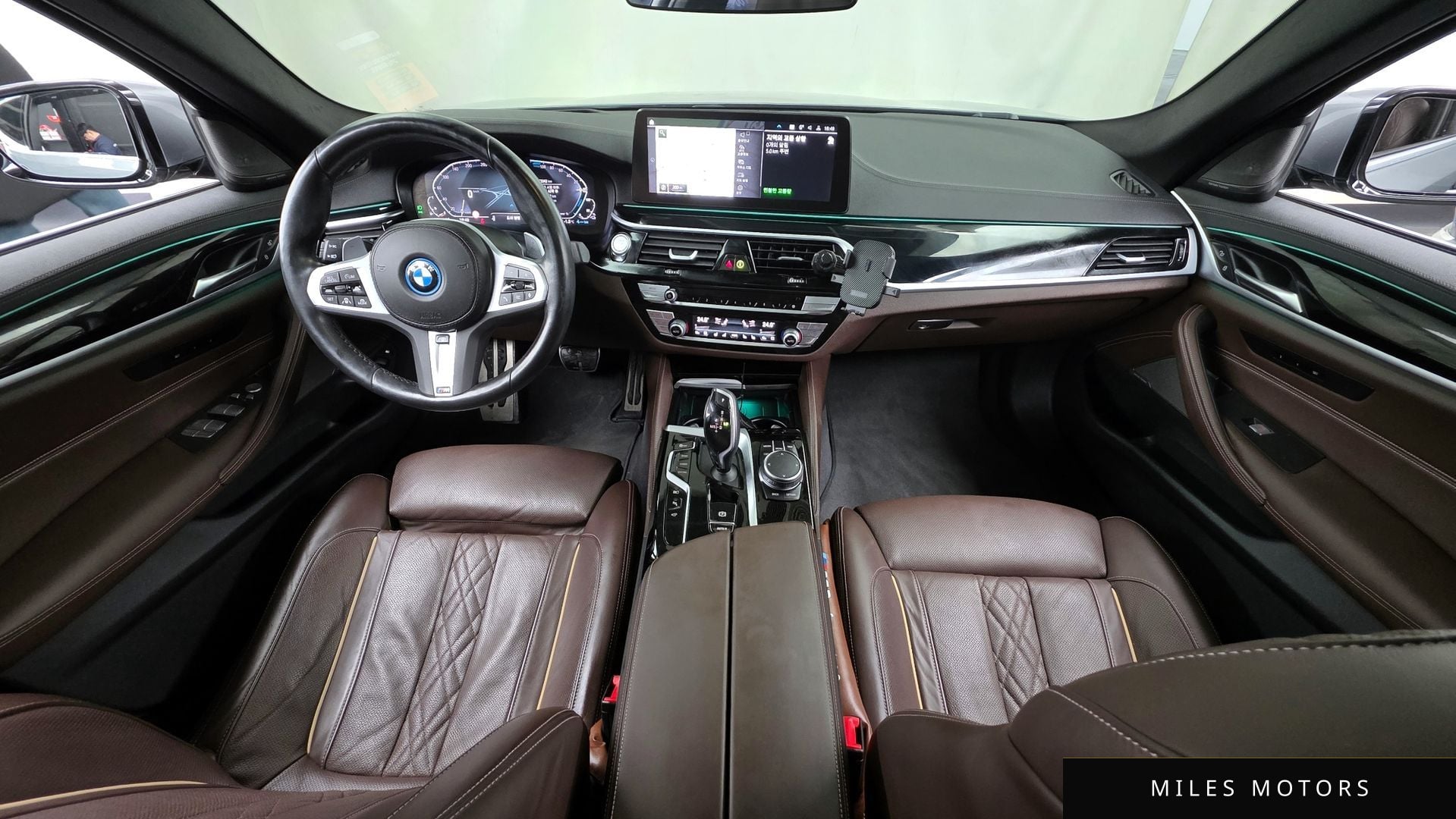 BMW 5 Series (G30) 2023 — миниатюра 7