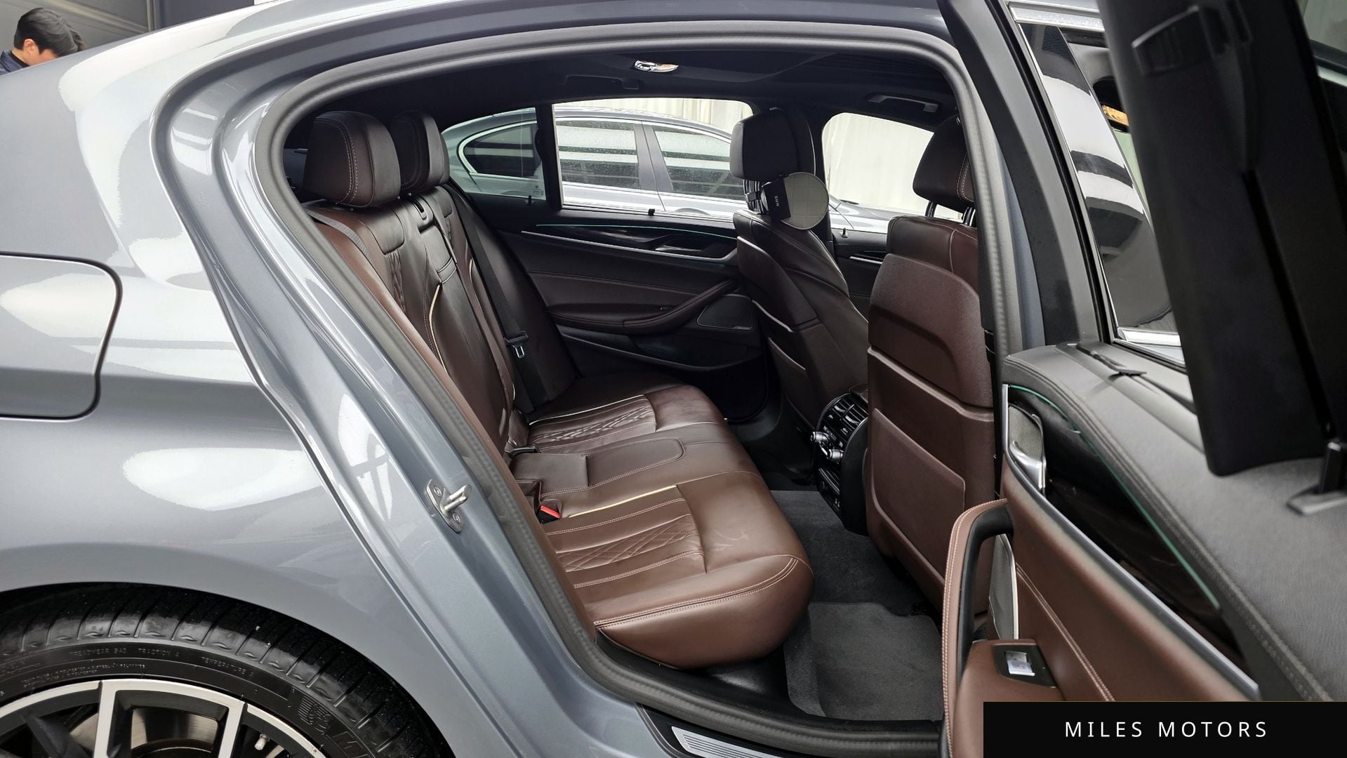 BMW 5 Series (G30) 2023 — миниатюра 12