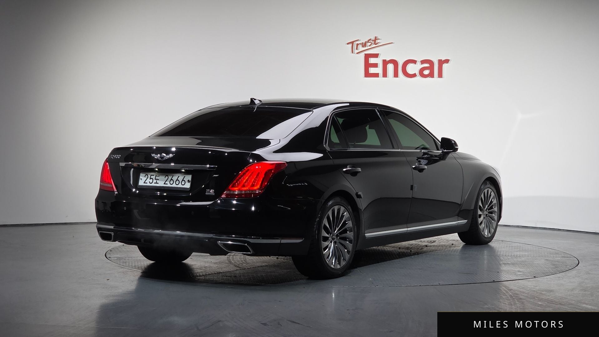 Genesis EQ900 2018 — миниатюра 2