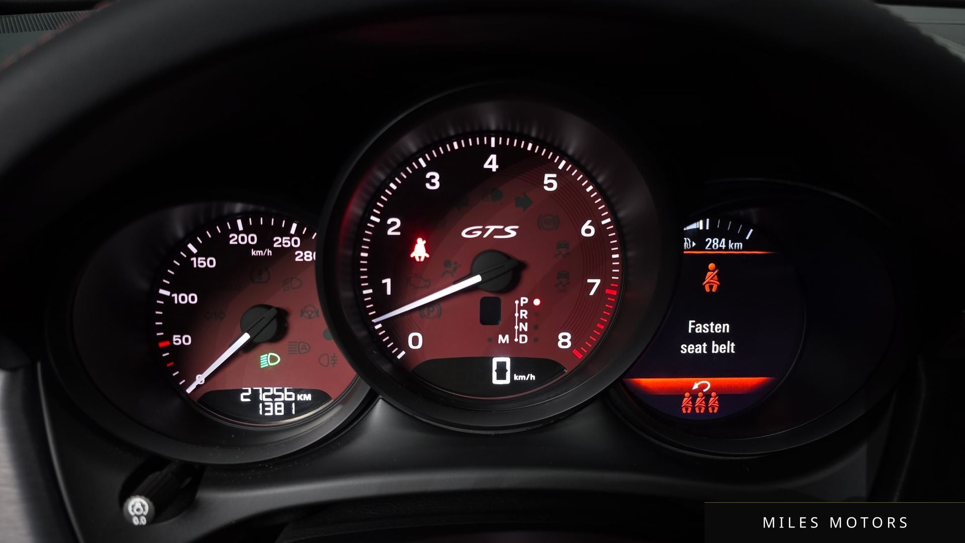 Porsche Macan 2022 — миниатюра 7