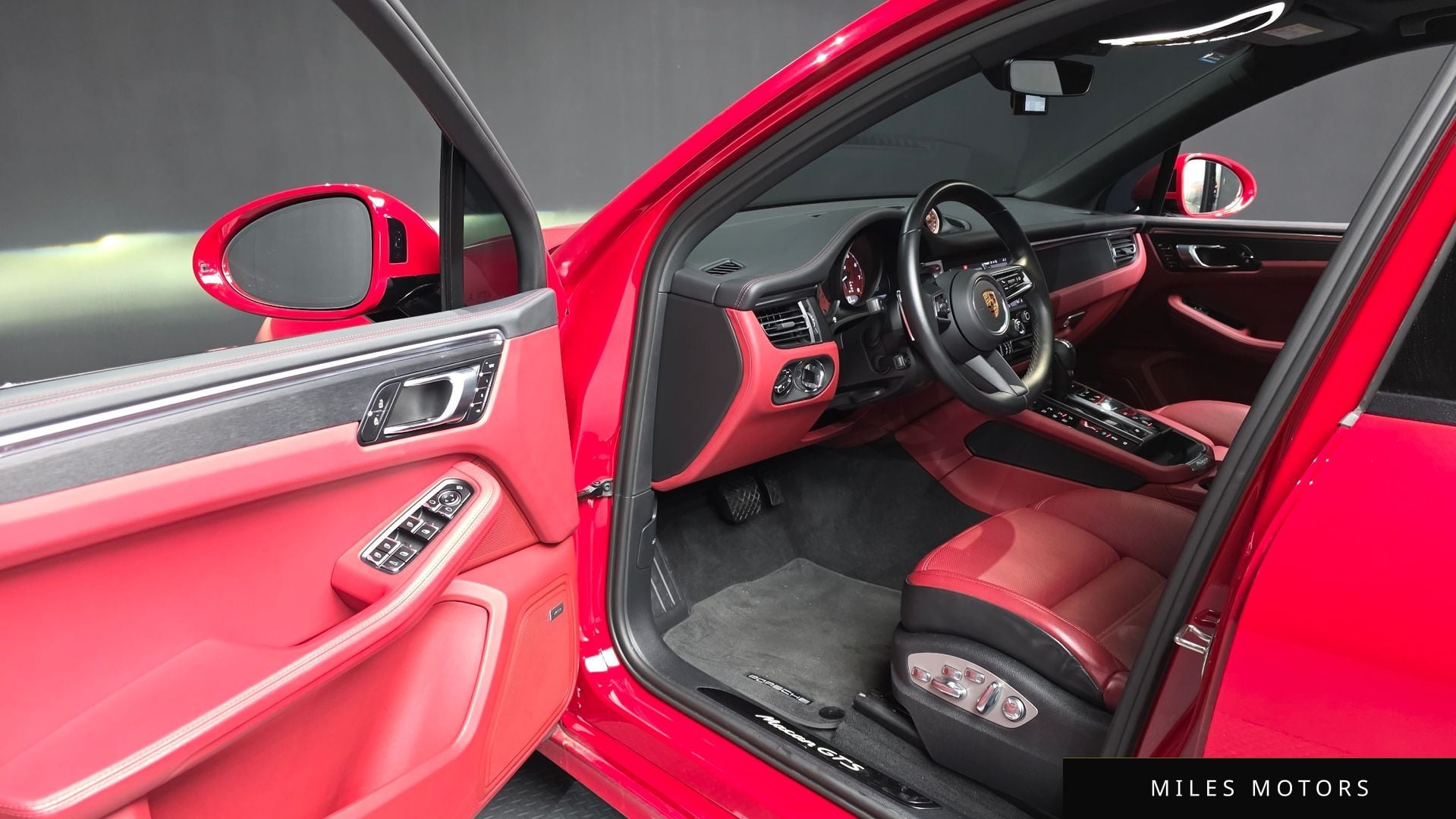 Porsche Macan 2022 — миниатюра 9