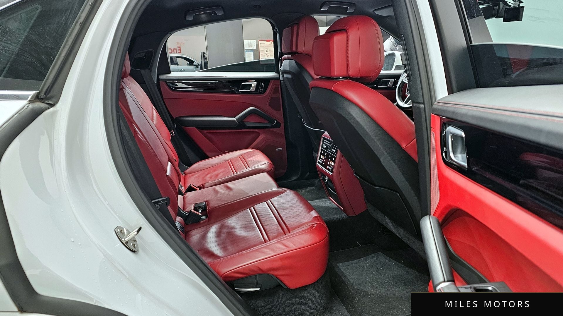 Porsche Cayenne 2020 — миниатюра 12