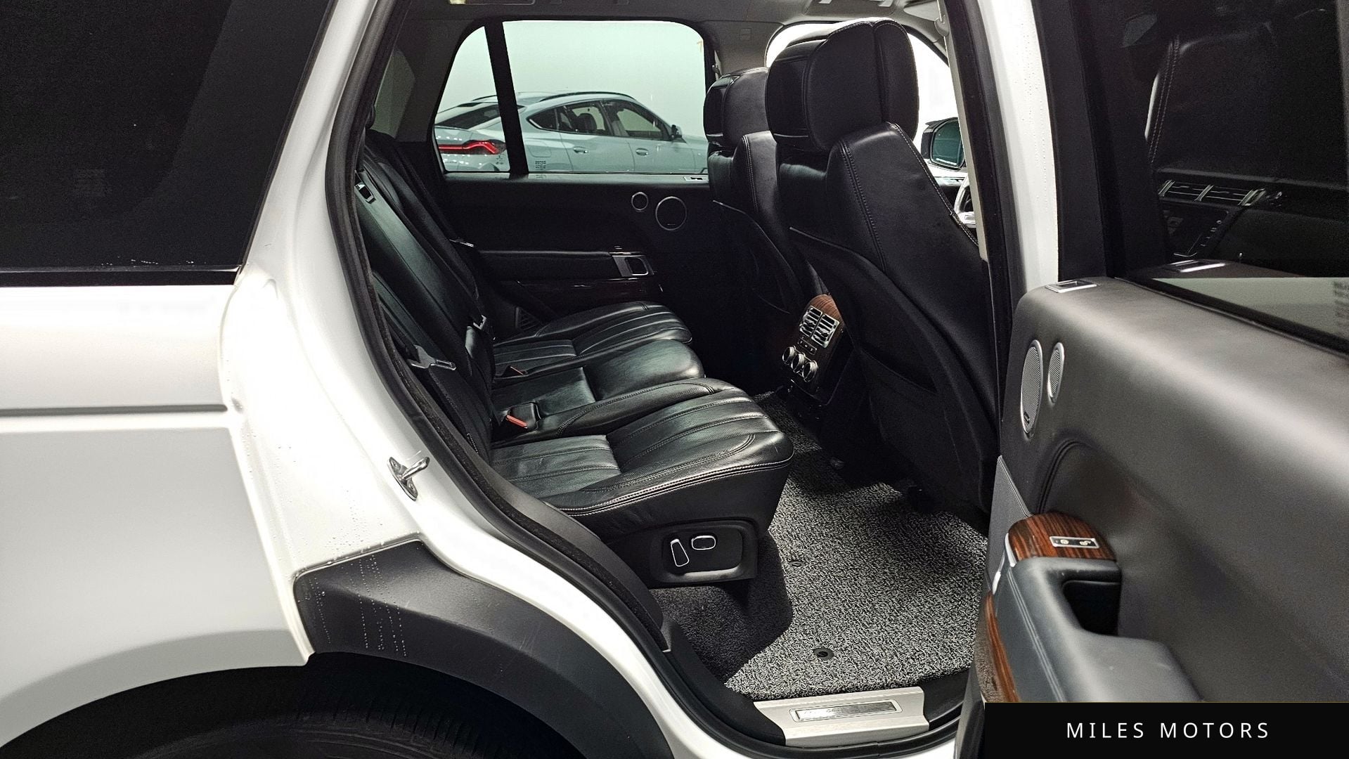 Land Rover Range Rover 2015 — миниатюра 12