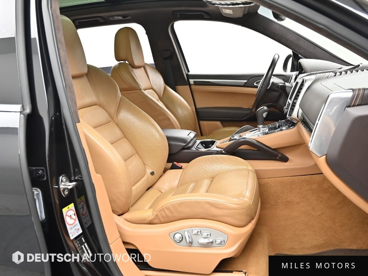 Porsche Cayenne 2011 — миниатюра 10