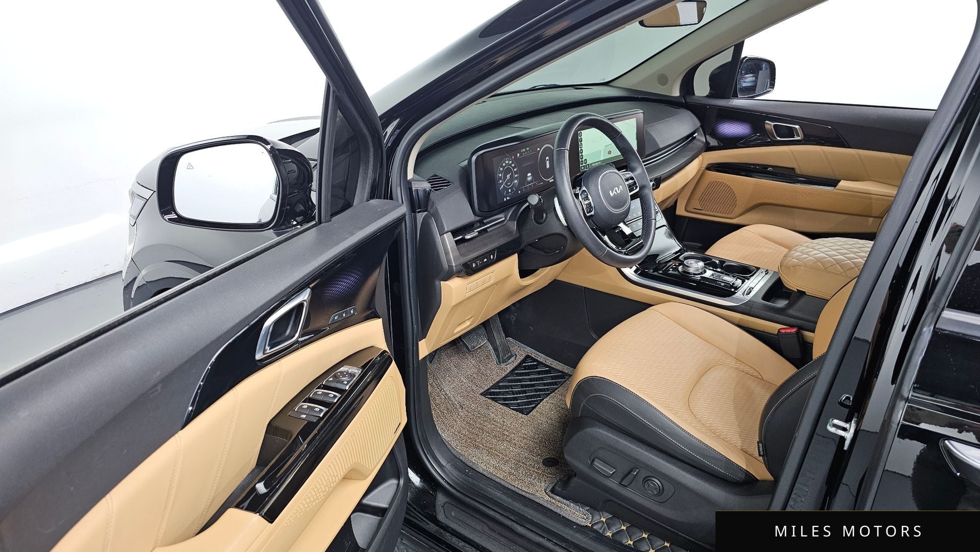 Kia Carnival 2023 — миниатюра 10