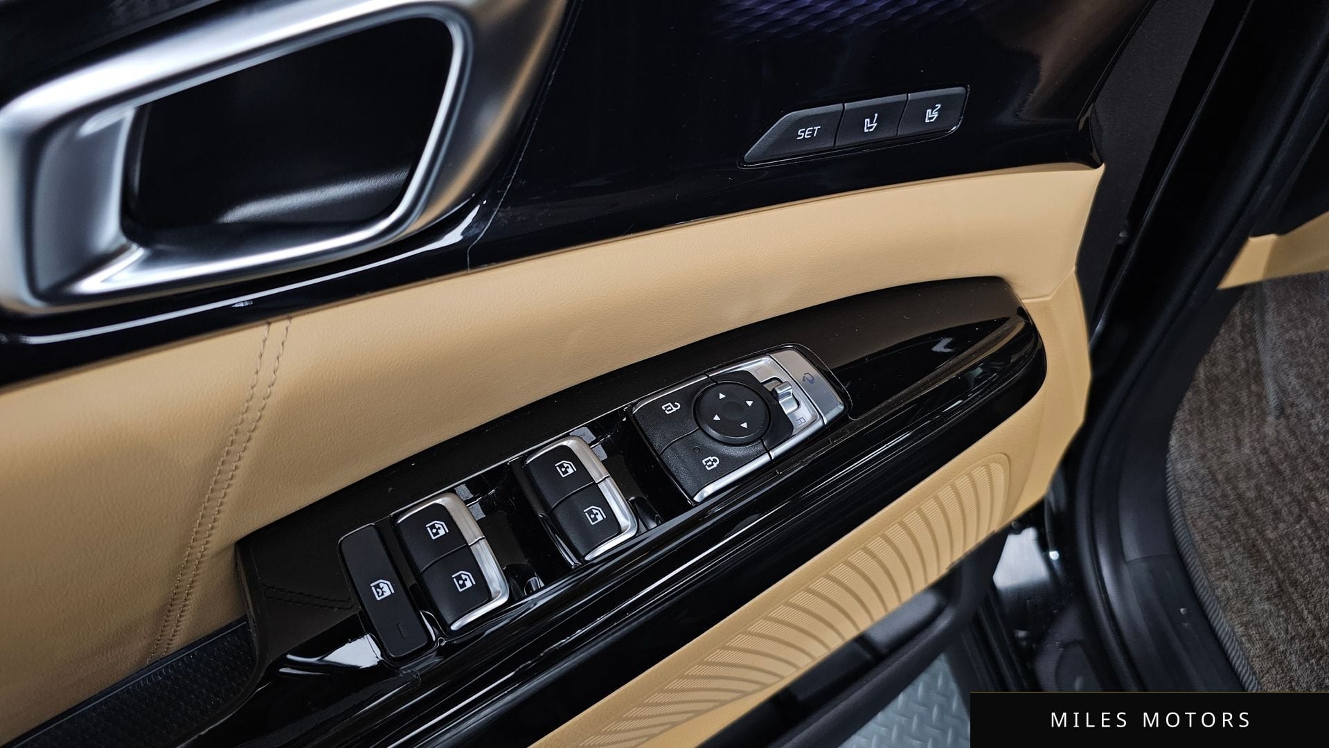 Kia Carnival 2023 — миниатюра 12
