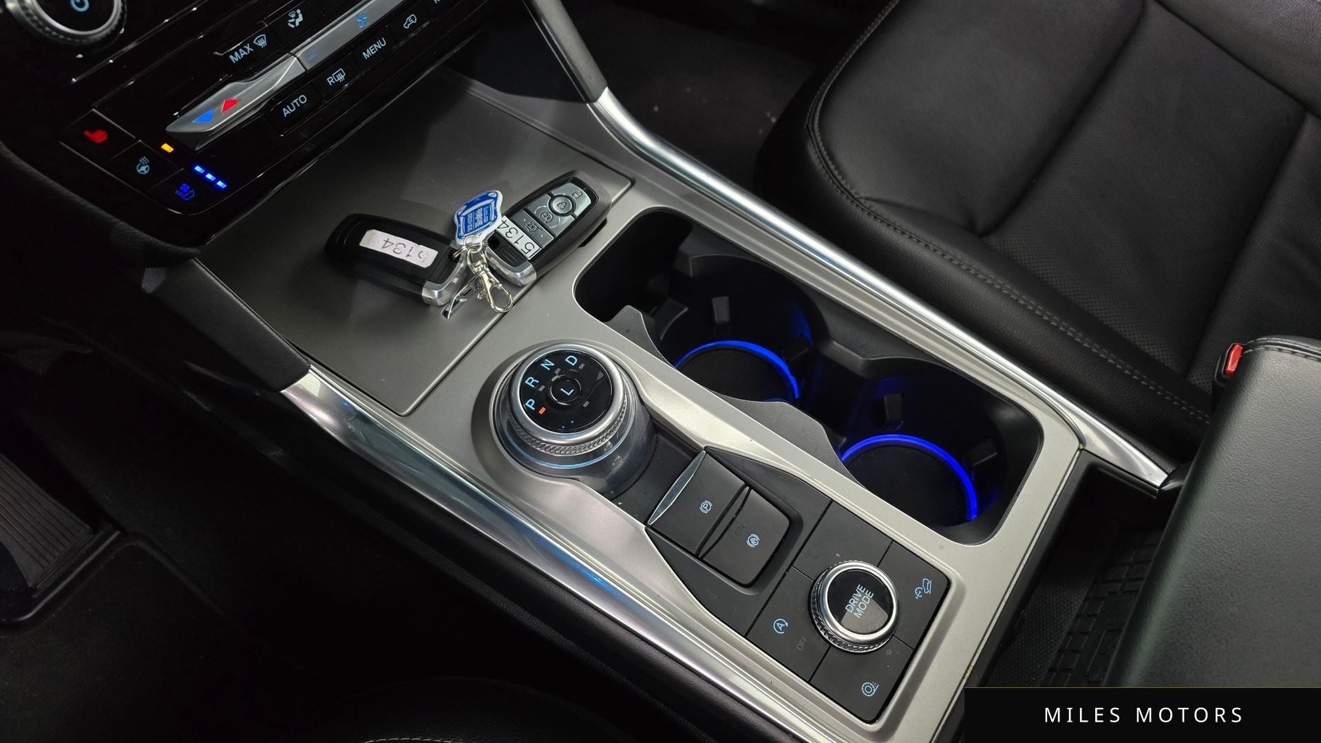 Ford Explorer 2021 — миниатюра 9