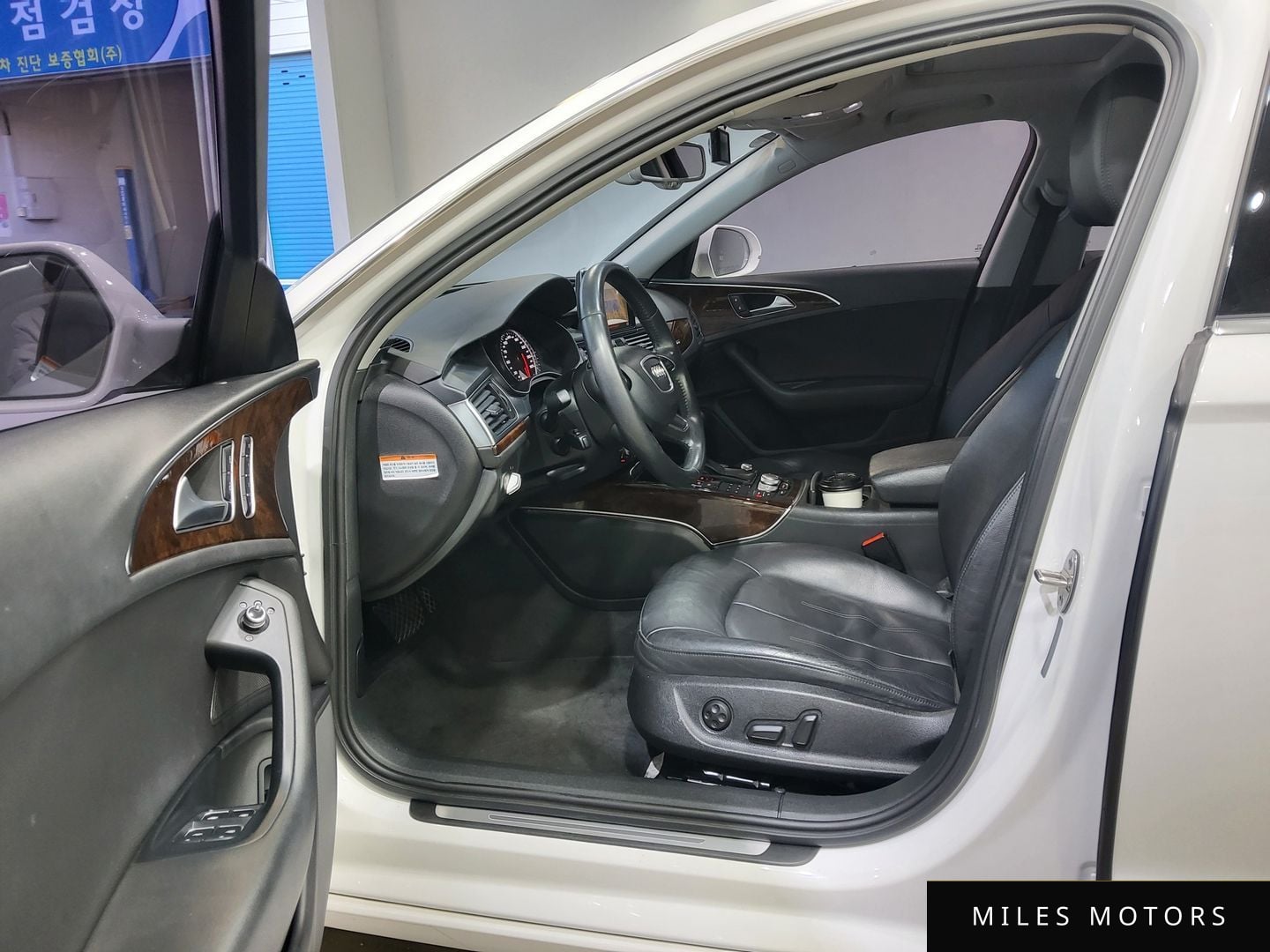Audi A6 2015 — миниатюра 11