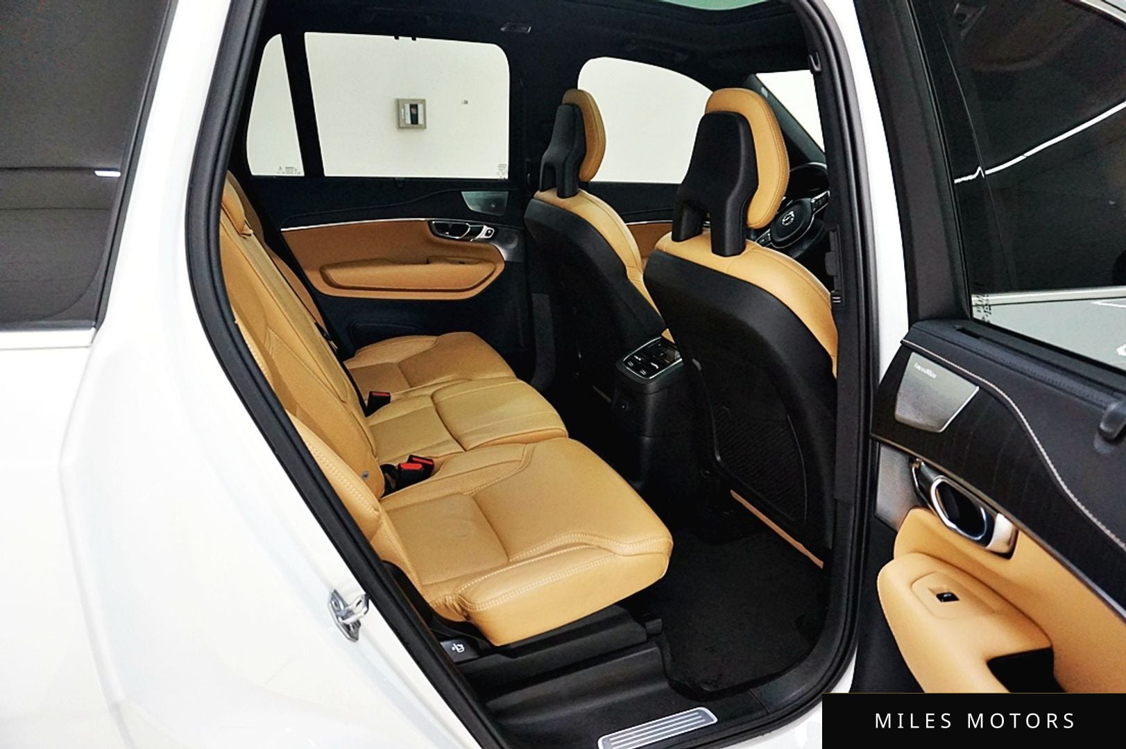 Volvo XC90 2021 — миниатюра 18