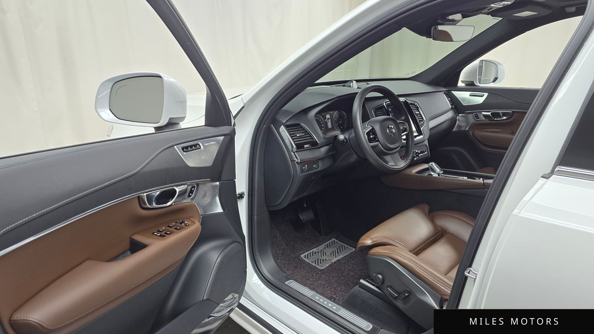 Volvo XC90 2021 — миниатюра 10