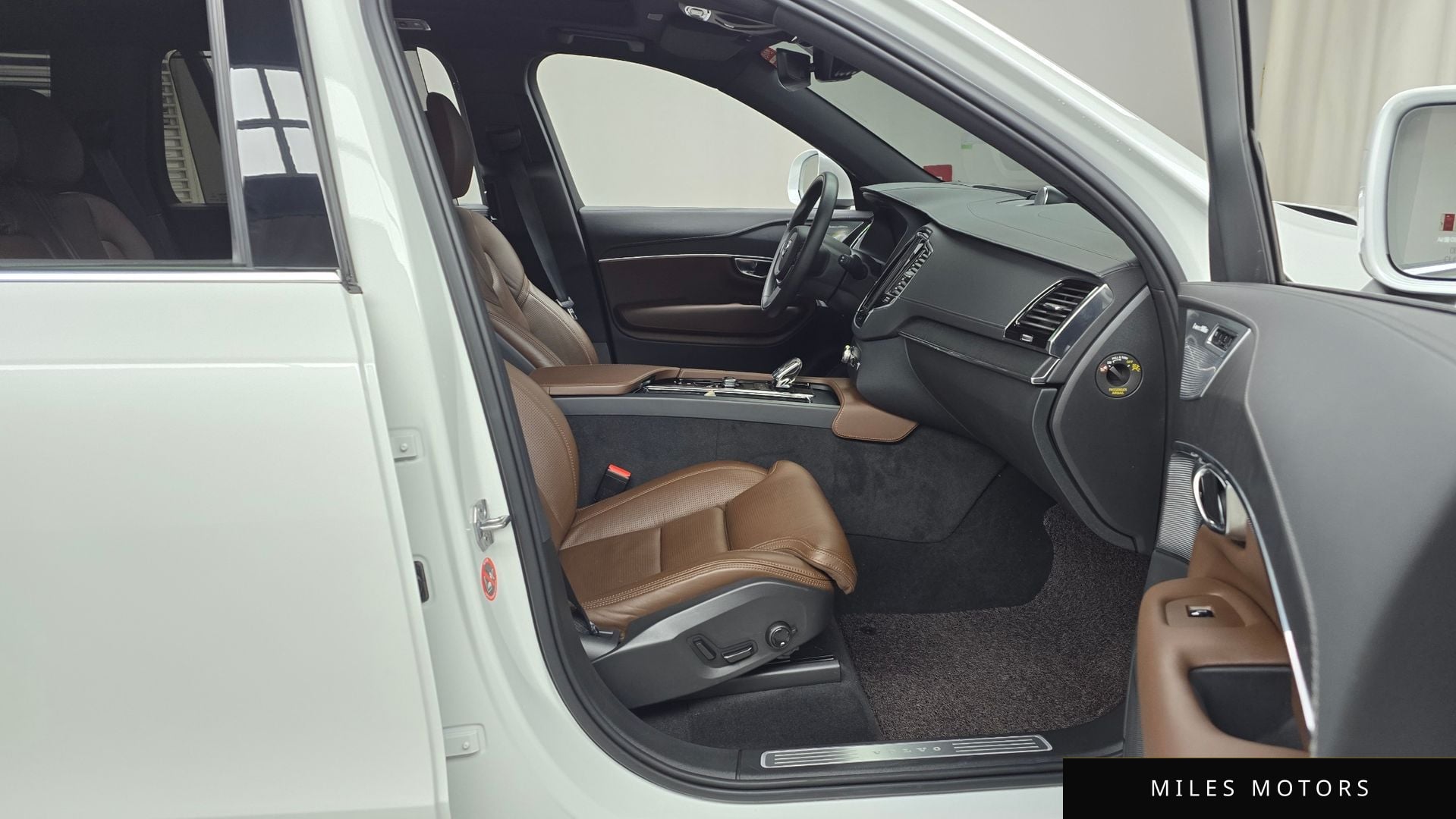 Volvo XC90 2021 — миниатюра 11