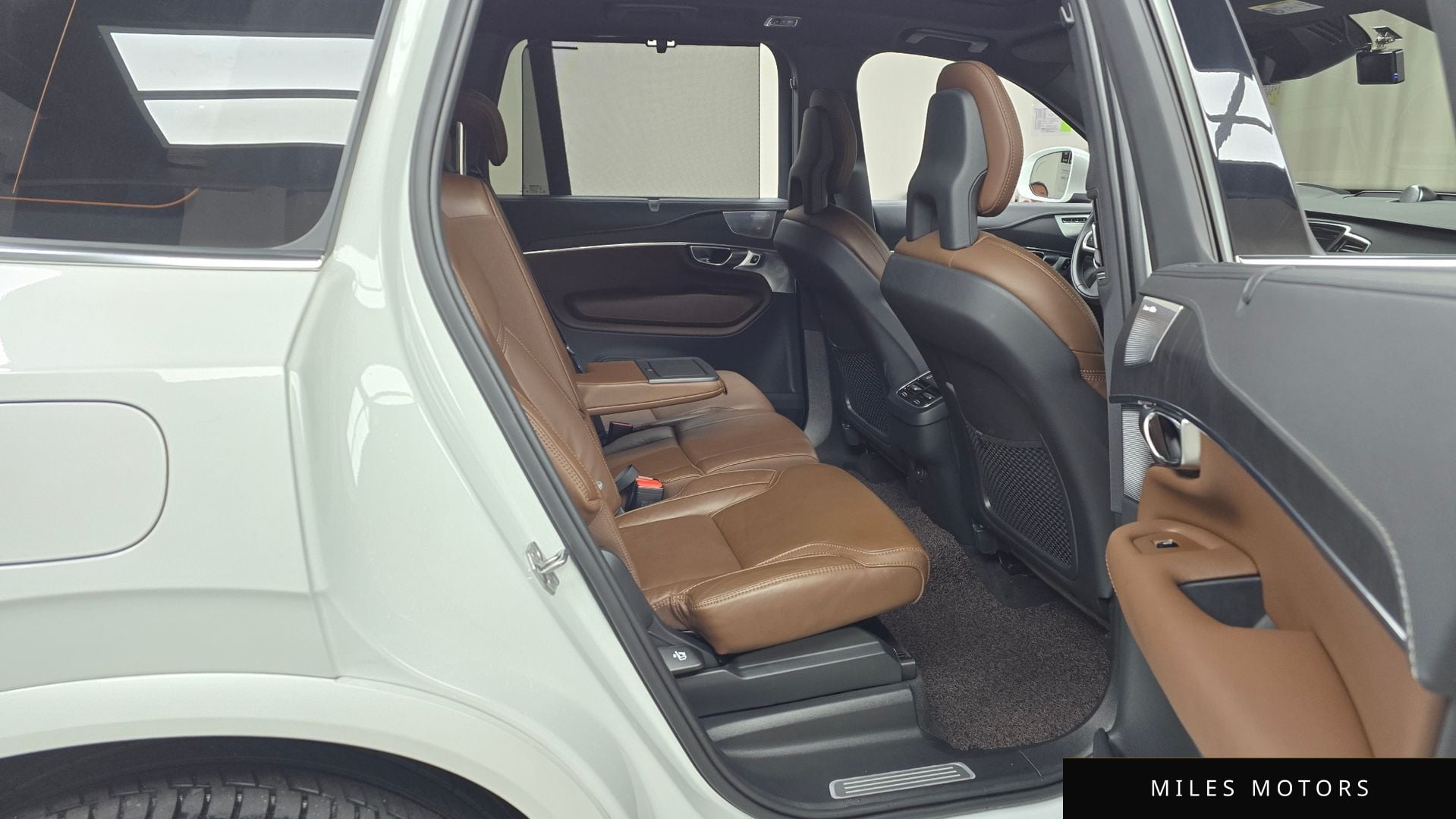 Volvo XC90 2021 — миниатюра 12