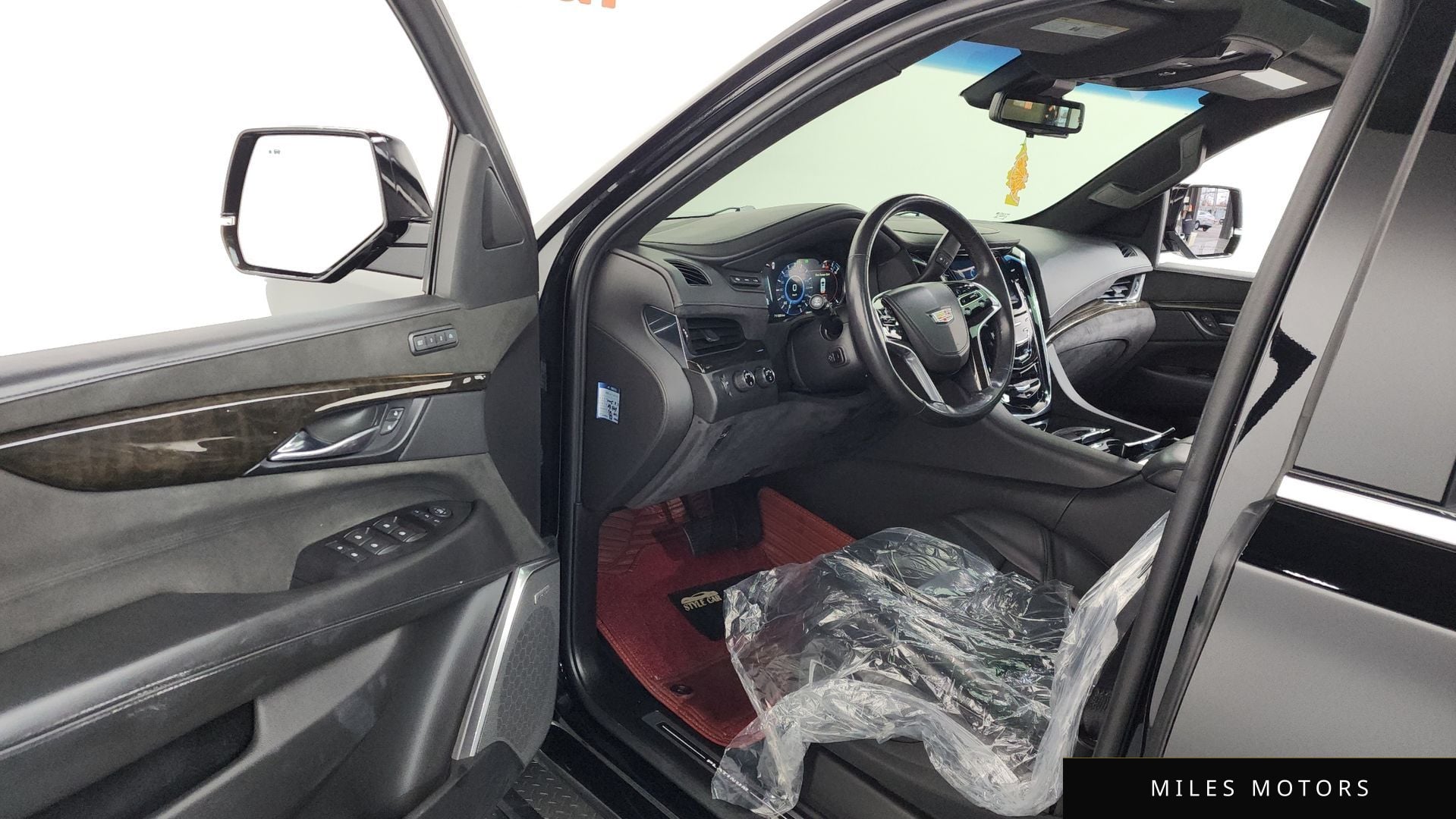 Cadillac Escalade 2018 — миниатюра 9