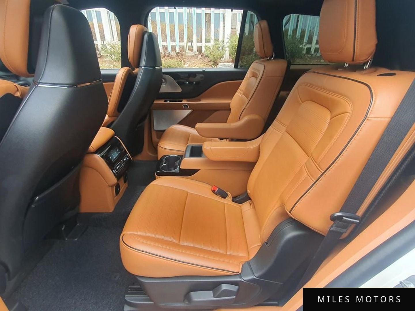 Lincoln Aviator 2021 — миниатюра 11